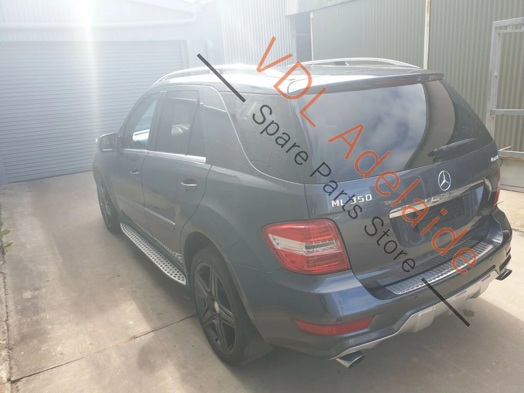 Mercedes W164 ML-Class Rear Left LHS Bumper Reflector Genuine A1648200374 COS3 - Image 7