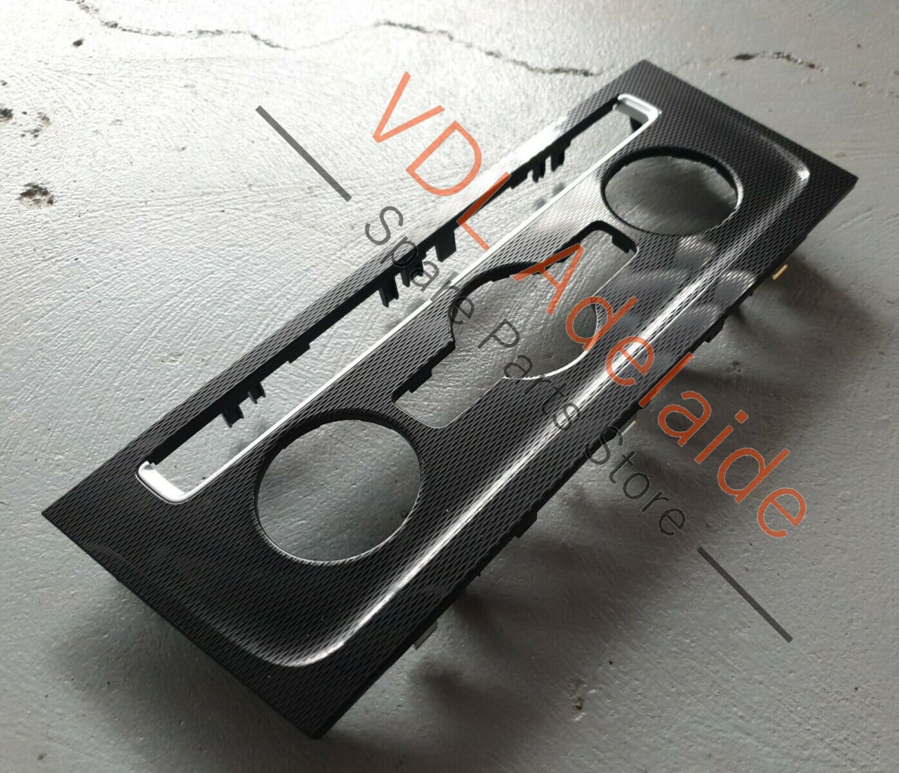 VW Golf GTi Mk7 Dash Climate Control Switch Surround Trim 5G2863042 ARN1 - Image 3