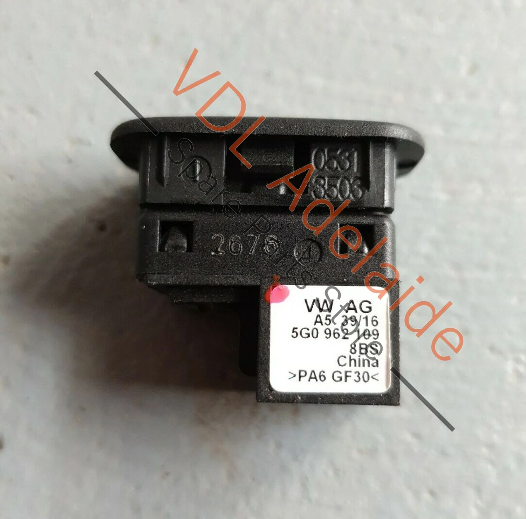 Volkswagen VW Golf Mk7 Anti Theft Alarm Switch Button 5G0962109 - Image 2