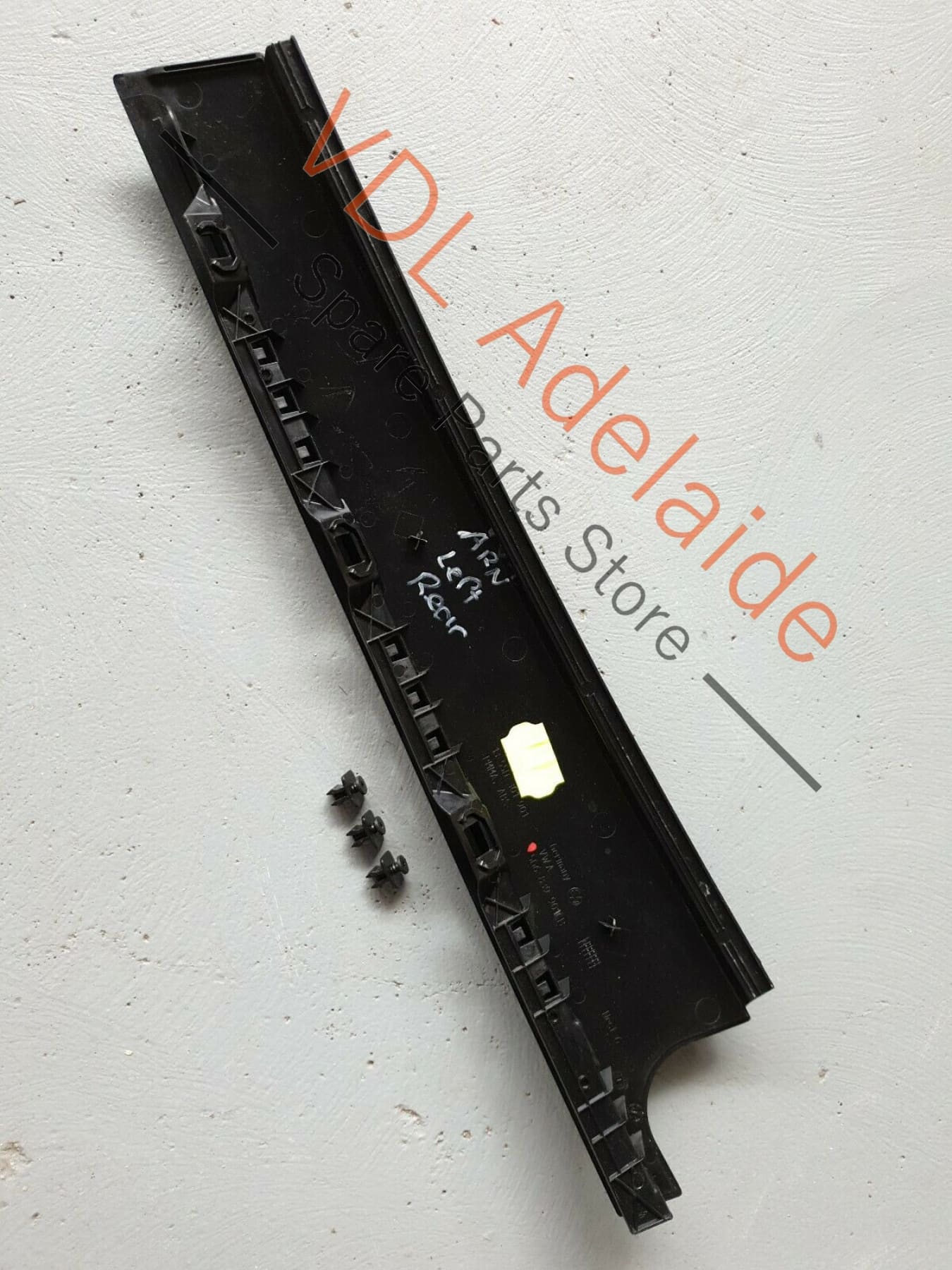 VW Golf Mk7 OEM Rear Left Exterior Door B-Pillar Black Trim 5G6839901B ARN1 - Image 2