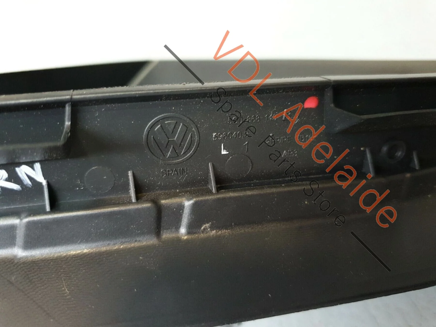 VW Golf Mk7 Left A-Pillar Triangle Window Interior Surround Trim 5G0868143B ARN1 - Image 2