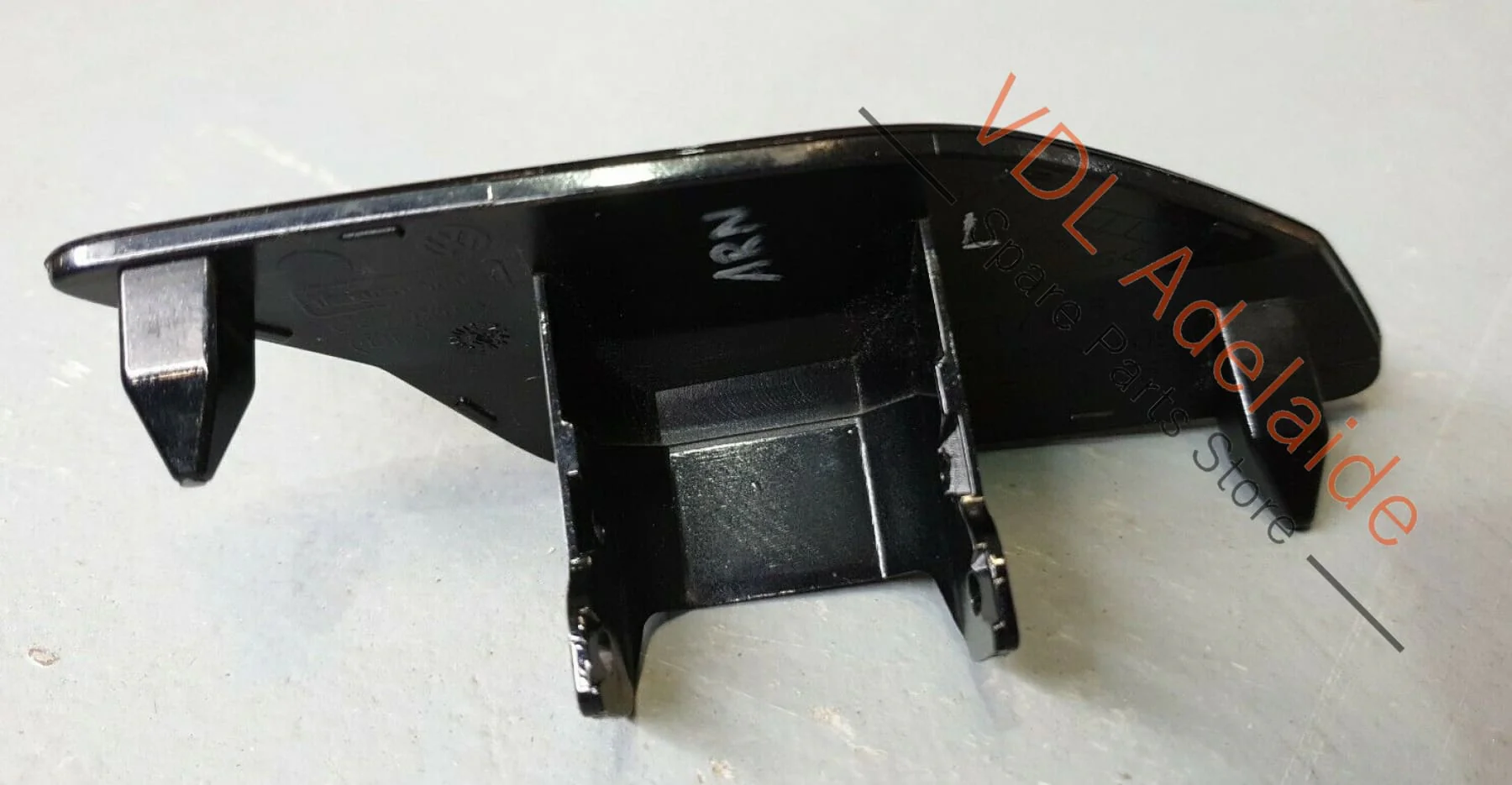 VW Golf GTi Mk7 OEM Left Side Headlight Washer Cover Deep Black 5G0955109A ARN1 - Image 3