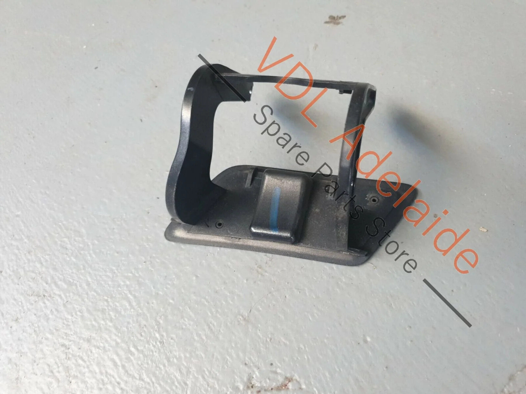 Mercedes W164 ML-Class Right Side Headlight Washer Cover A1648600808 C755 - Image 3