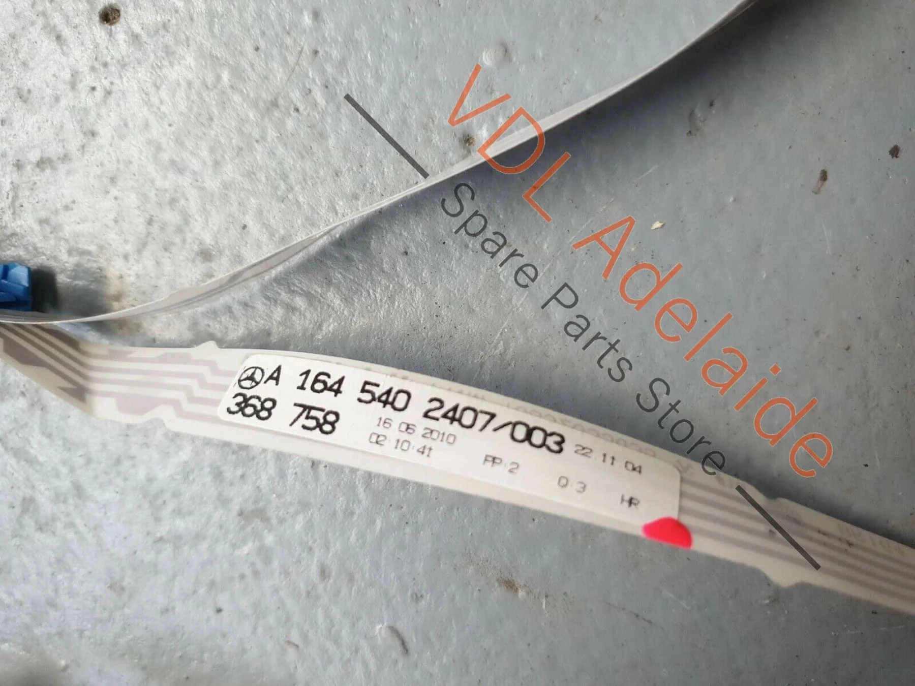 Mercedes Benz W164 ML-Class Rear Door Ribbon Wiring Harness A1645402407 - Image 2