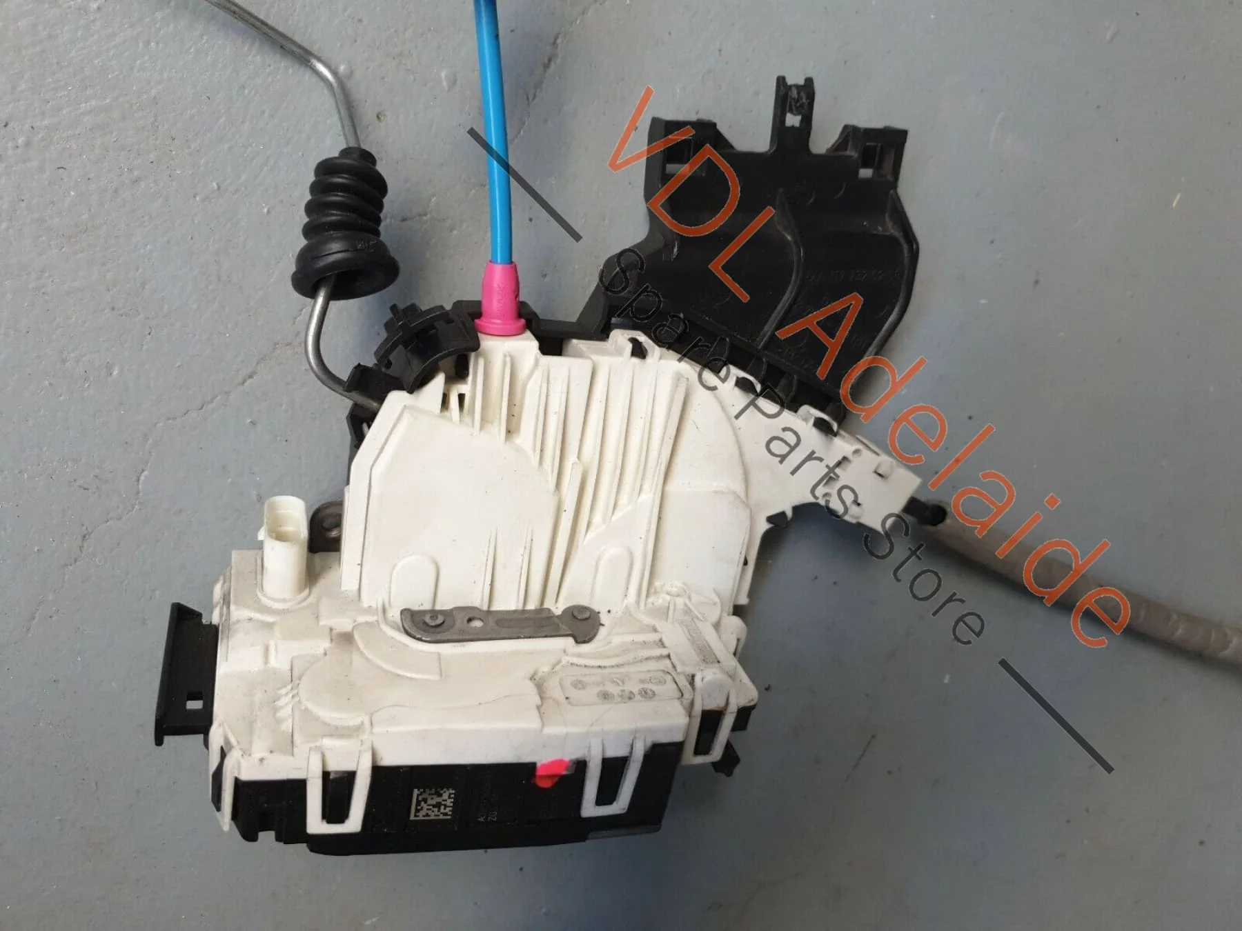 Mercedes C117 CLA Rear Right Door Lock Latch Mechanism A0997305600 WHA1 - Image 2