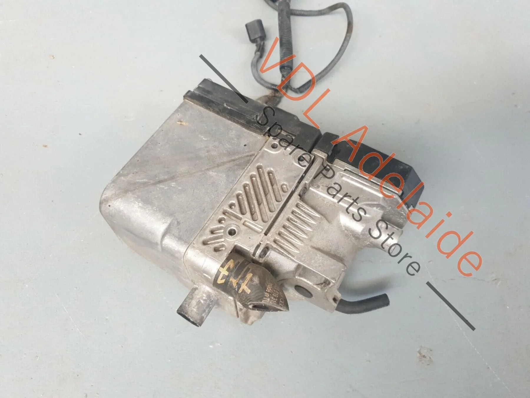 VW Touareg Cayenne Diesel Fuel Additional Heater Element Unit 7L6819008B - Image 3