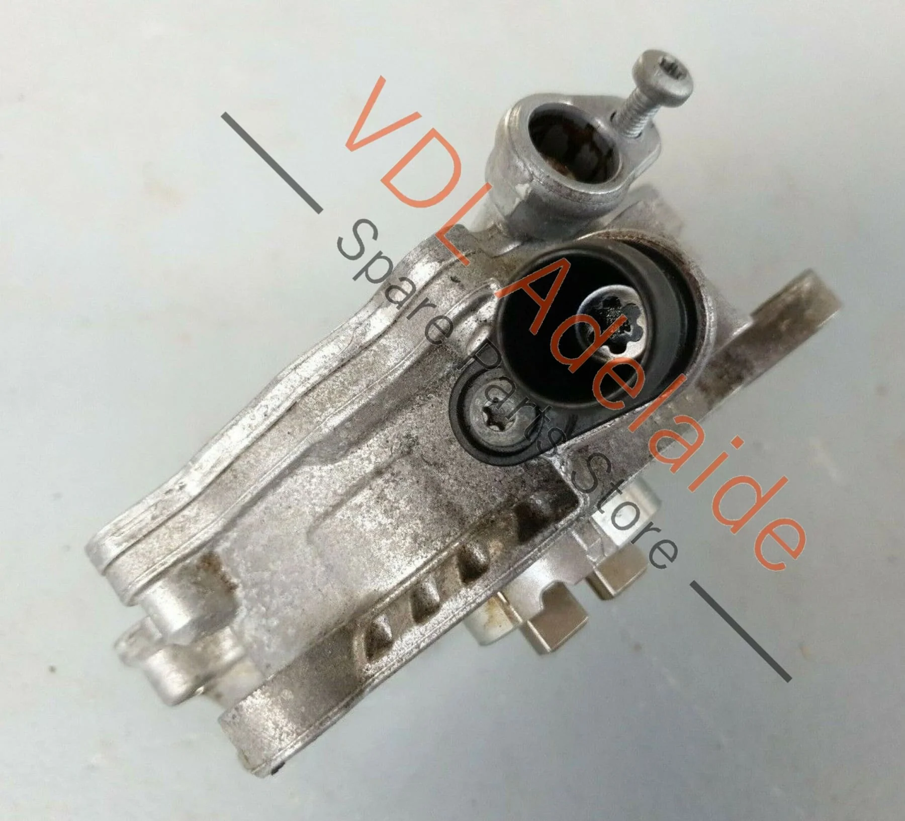 Mercedes Benz C117 CLA45 AMG Engine Vacuum Pump A1331800501 WHA1 - Image 4