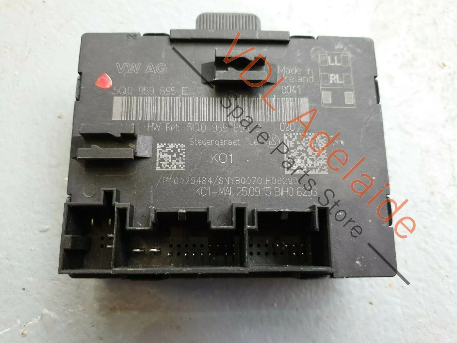 VW Passat Alltrack B8 3G Rear Door Control Module 5Q0959595E PAT2