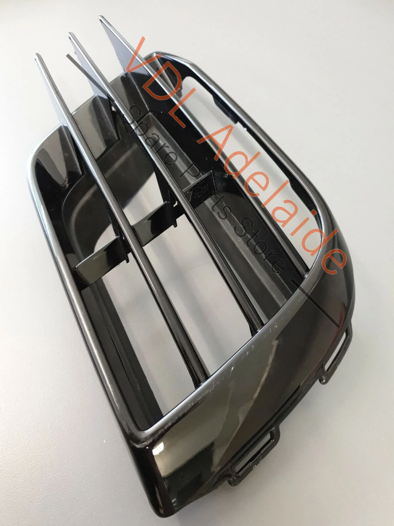 VW Scirocco R Mk3 III OEM Front Left Bumper Vent Grille Cover Trim 1K8853666F - Image 3