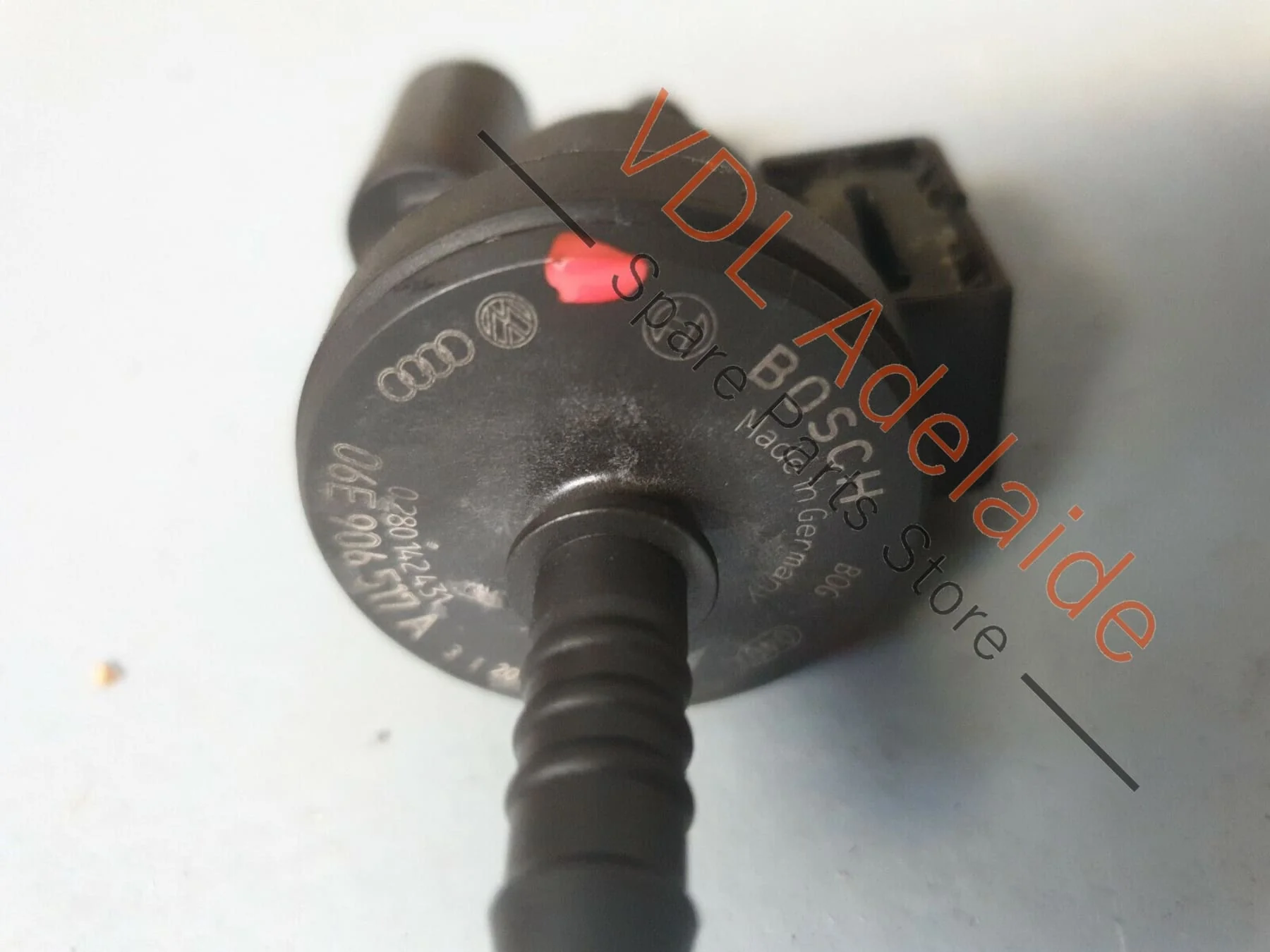VW Scirocco R Mk3 Genuine OEM Bosch Purge Control Breather Valve 06E906517A - Image 3