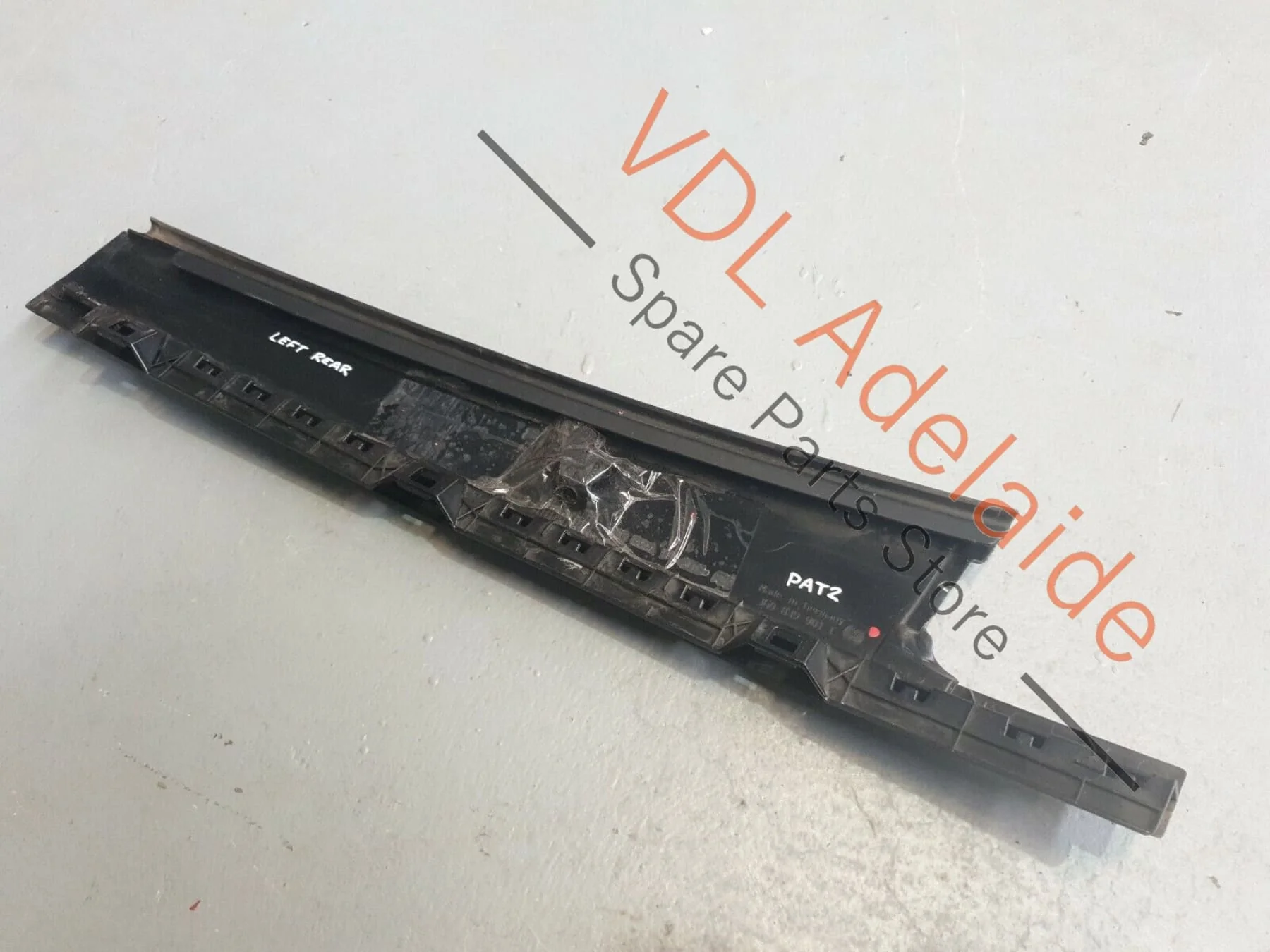 VW Passat B8 3G Rear Left Exterior Door B-Pillar Black Trim 3G0839901T PAT2 - Image 3