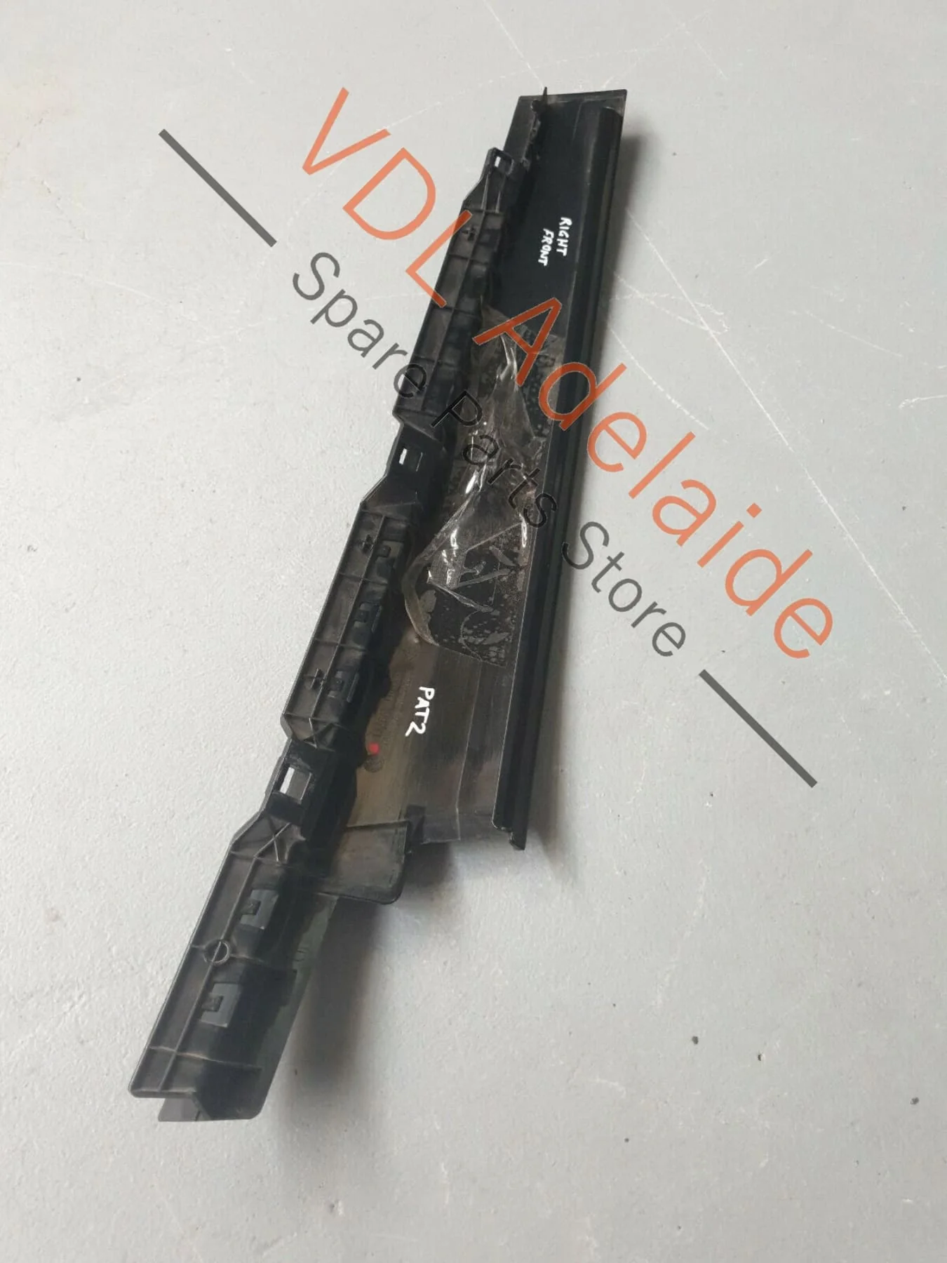 VW Passat B8 3G Front Right Exterior Door B-Pillar Black Trim 3G0837902T PAT2 - Image 4
