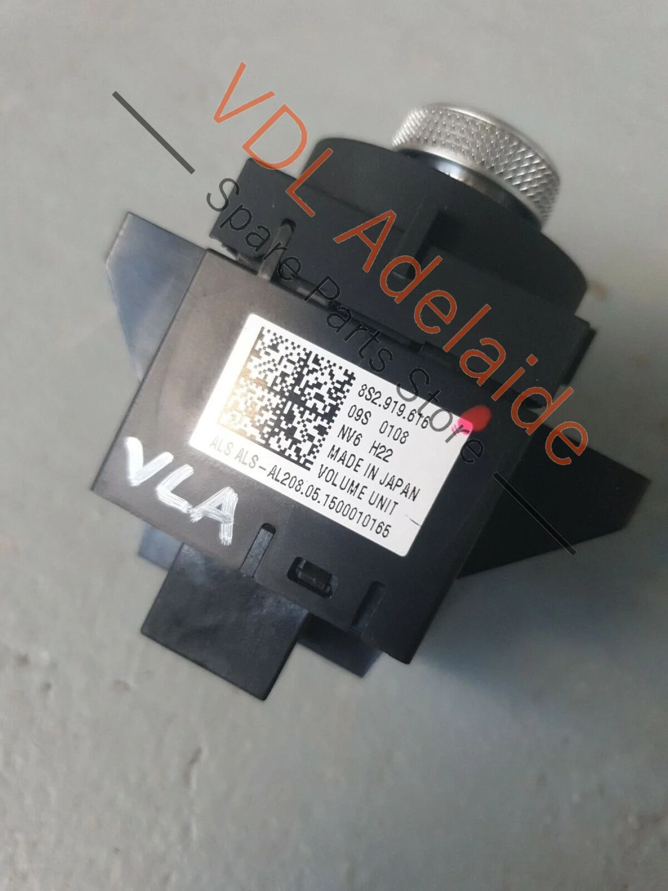 Audi TT TTS Mk3 8S FV Volume Control Operating Switch Unit RHD 8S2919616 - Image 4