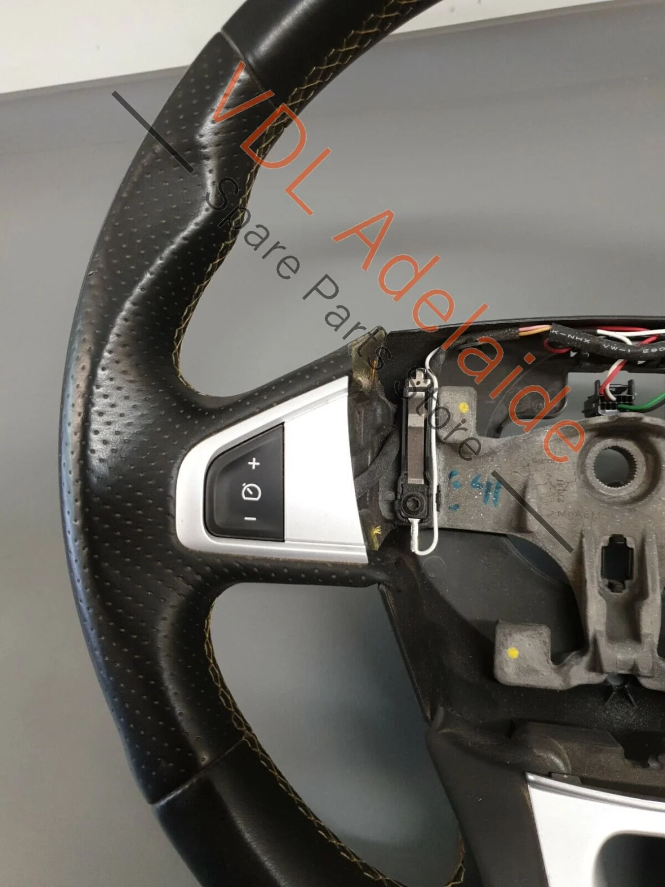Renault Megane 3 III RS 250 265 275 Steering Wheel Yellow Stitch 609581499 MON3 - Image 2