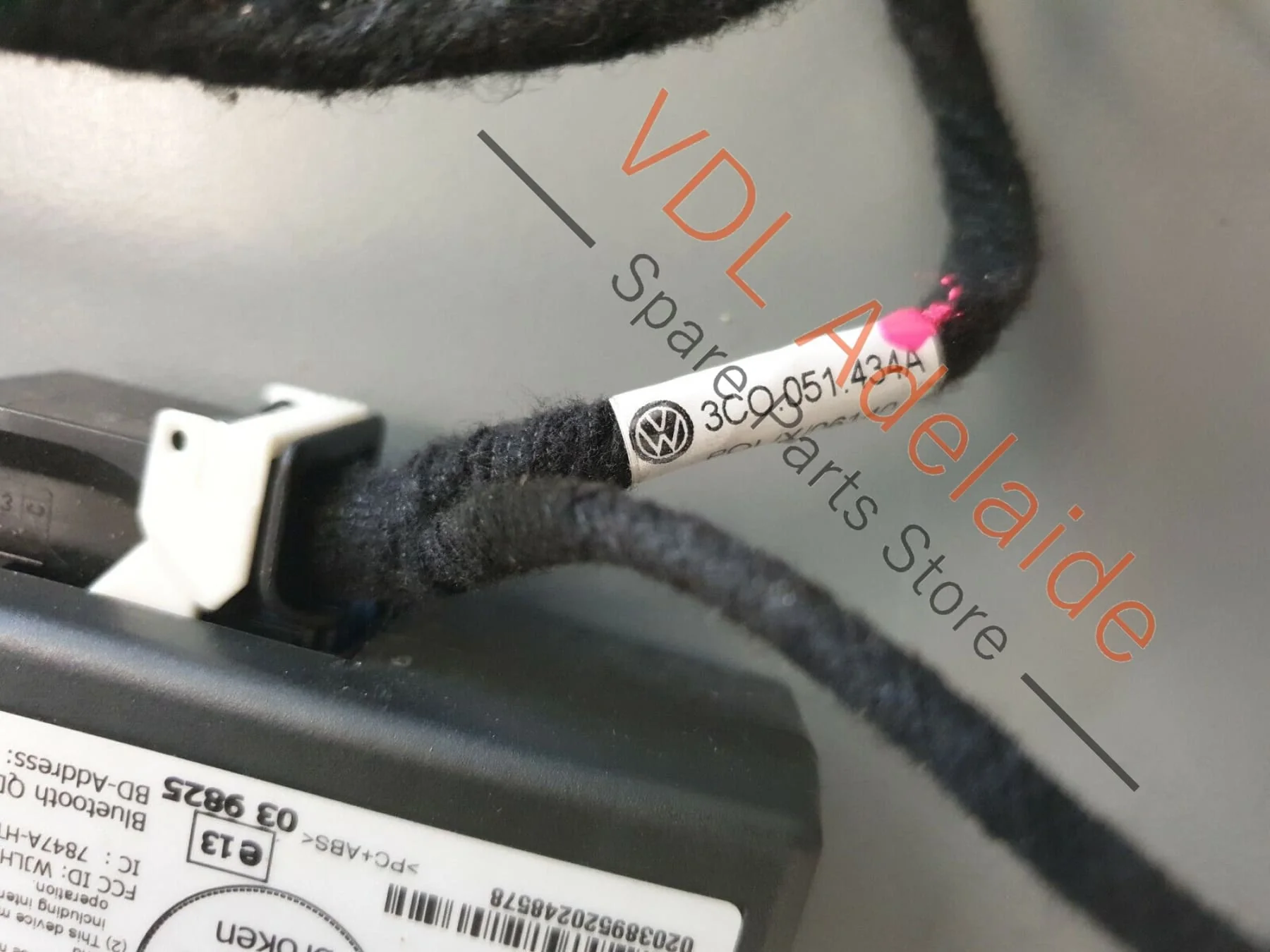 Volkswagen VW Touareg 7L Bluetooth Connecting Module & Wiring Harness Cable REG4 - Image 3