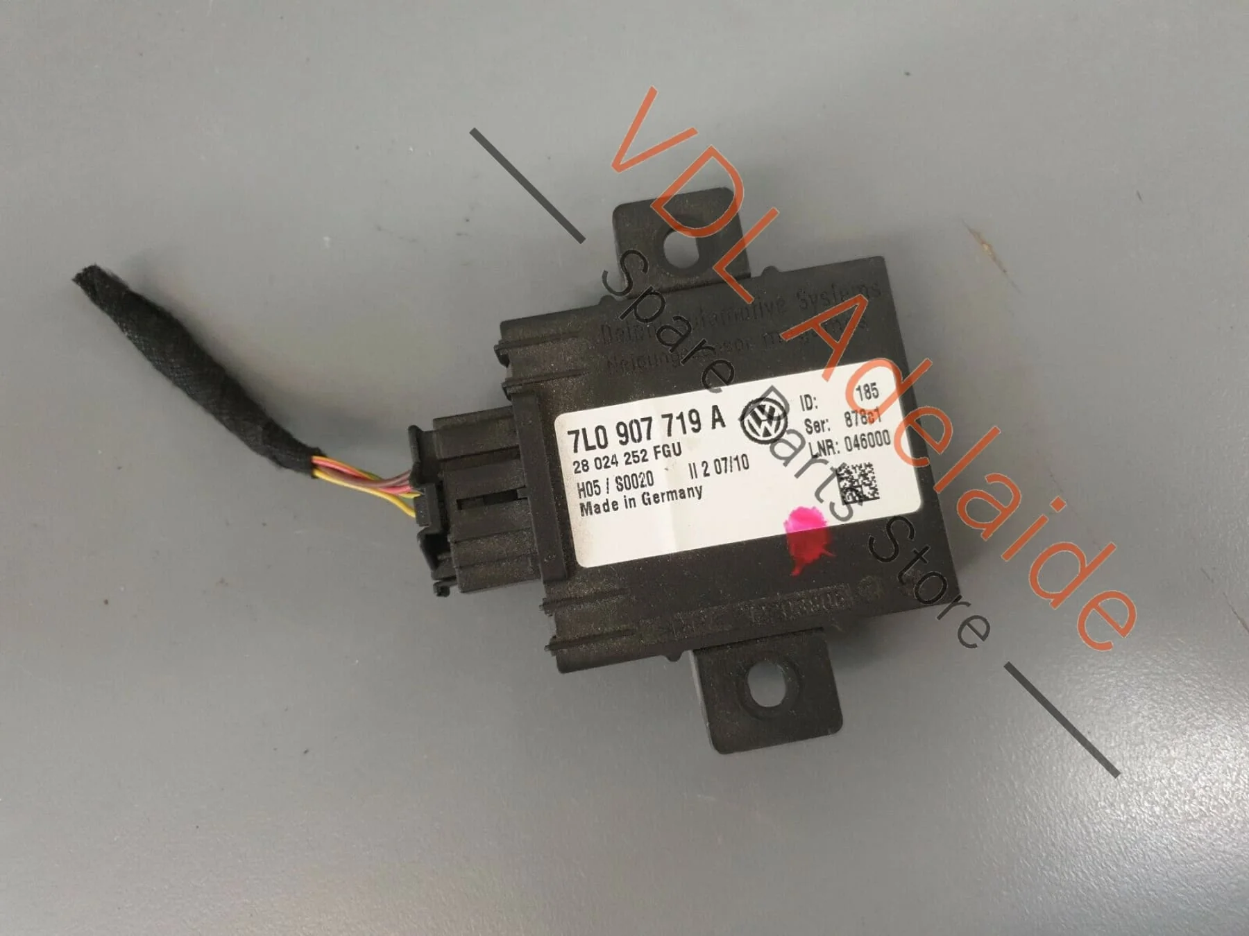Volkswagen VW Touareg 7L R50 Anti Towing Security Device Module 7L0907719A REG4
