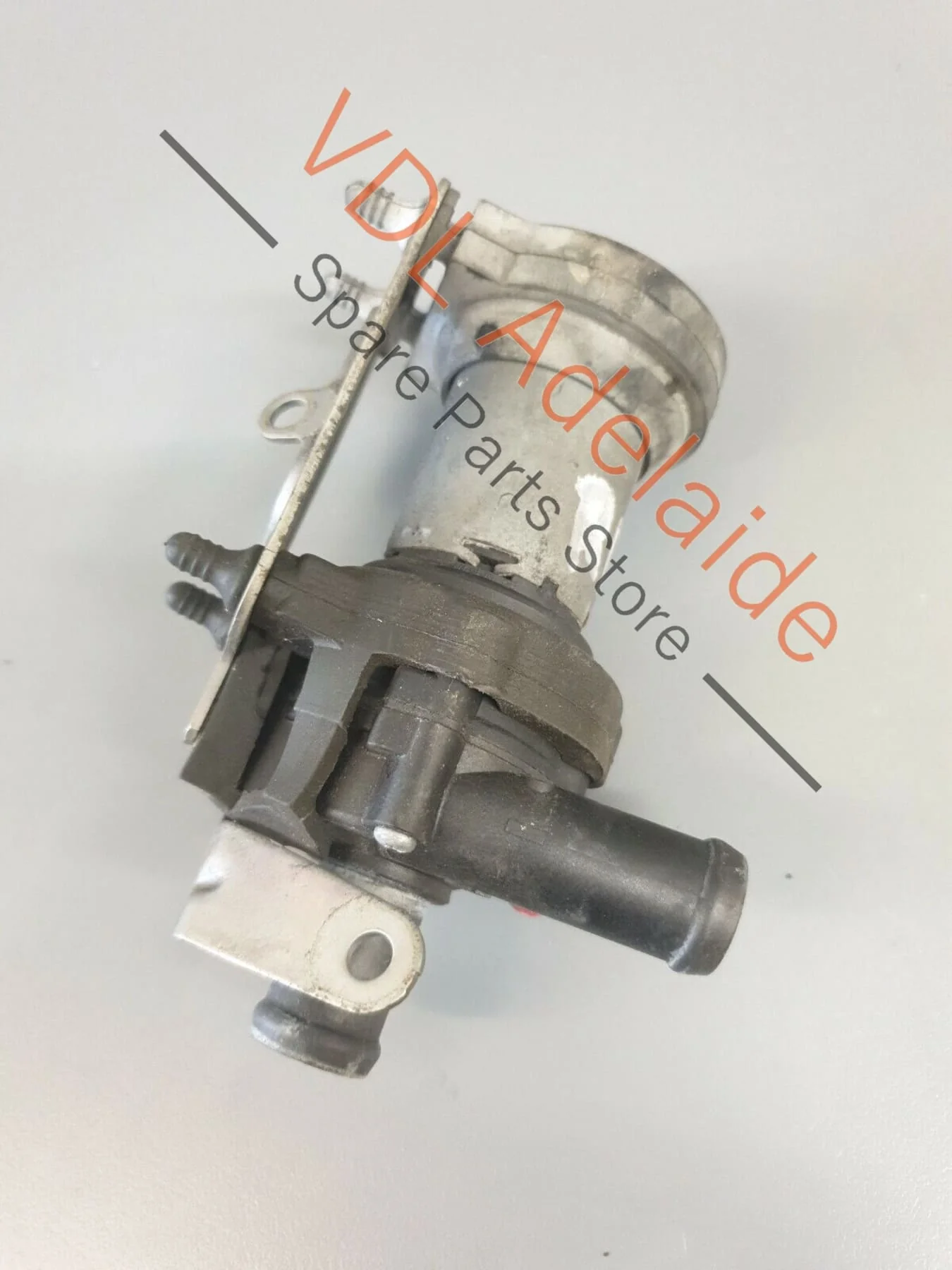 Volkswagen VW Golf Mk5 R32 Auxiliary Additional Water Pump  3D0965561D RIC3 - Image 2