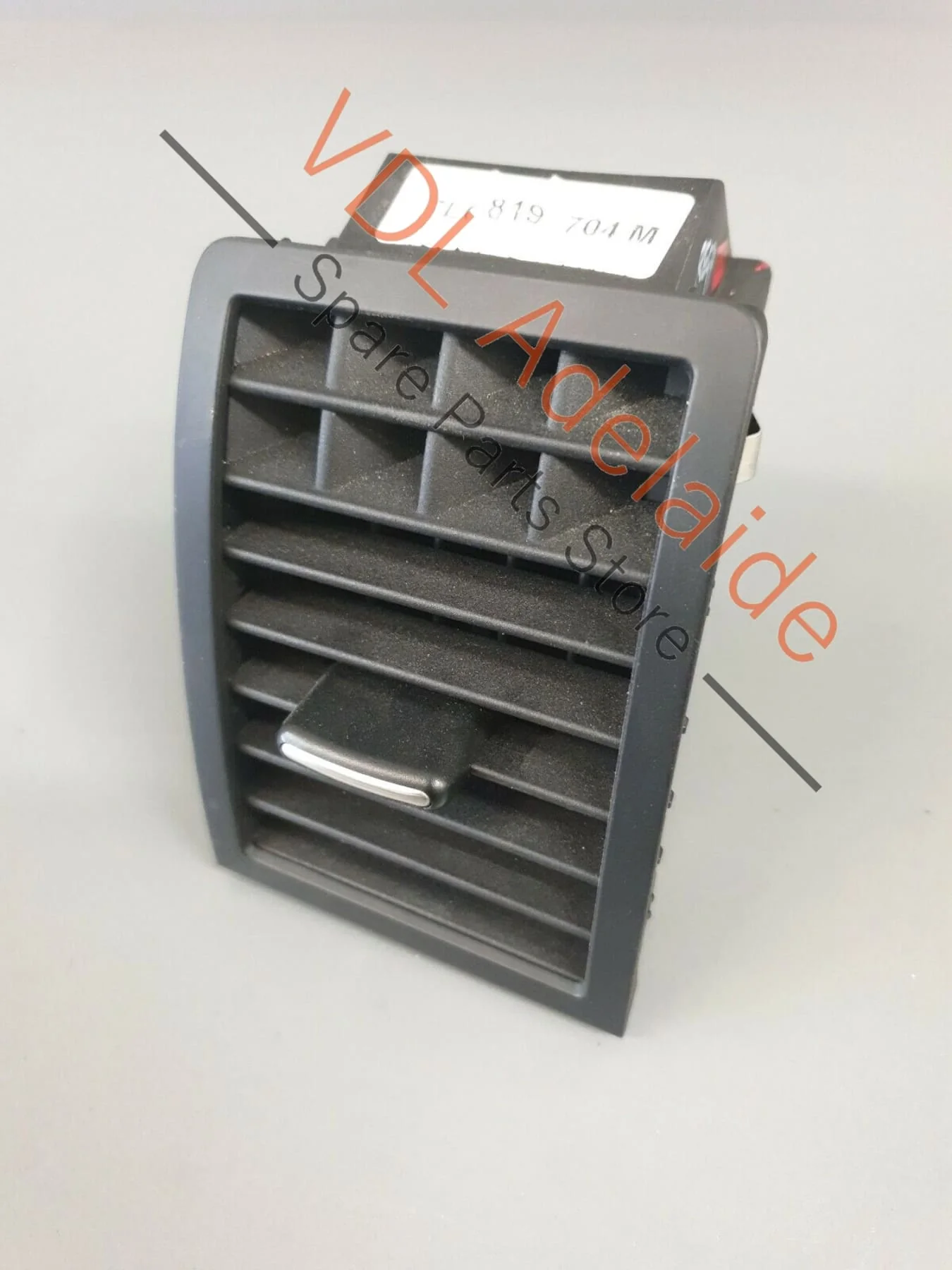 Volkswagen VW Touareg 7L R50 L Left Dashboard Air Vent AC Duct 7L6819704M REG4