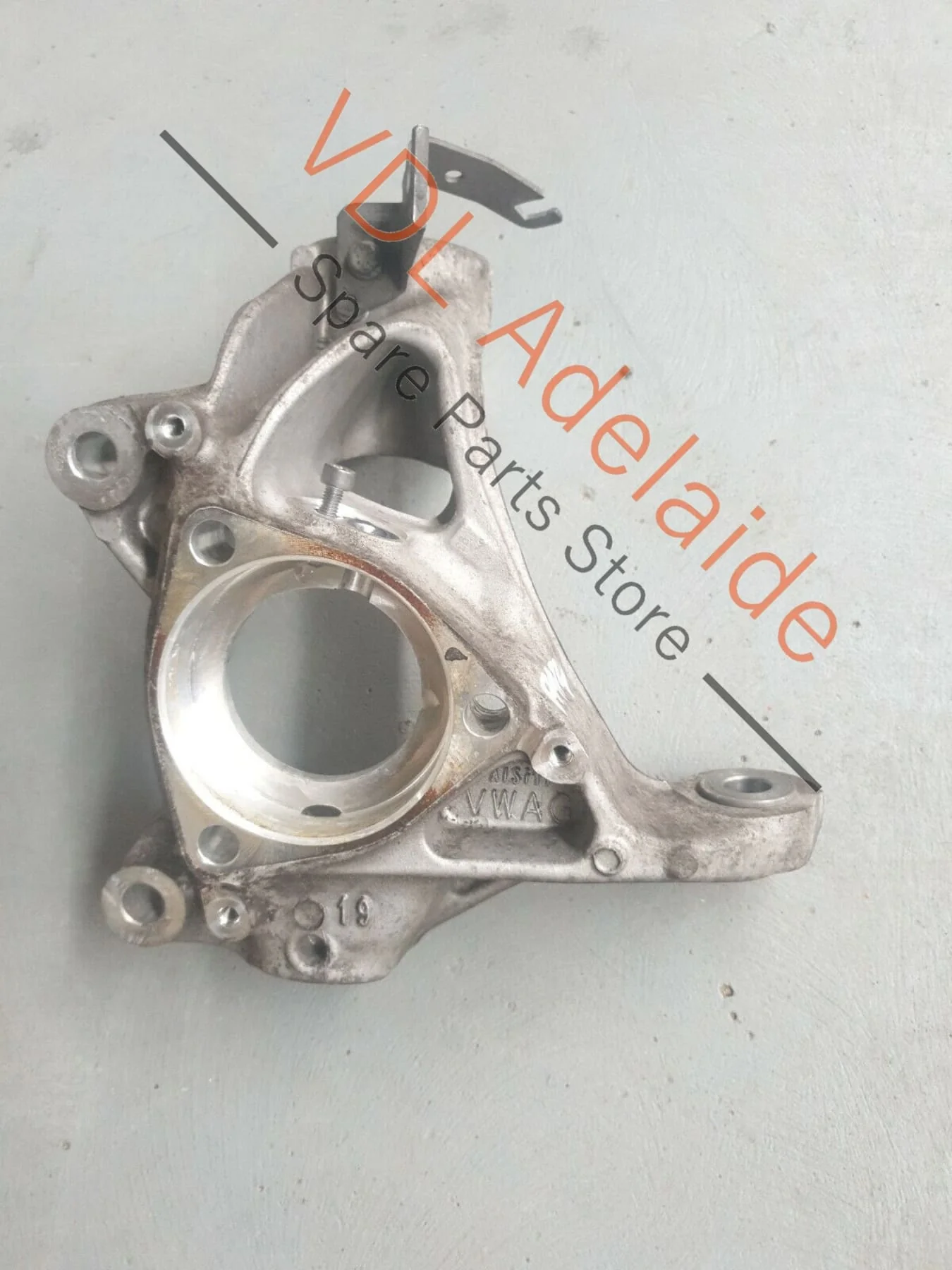 VW Passat B8 Golf MK7 Front Left Wheel Bearing Housing Carrier 5Q0407253A PAT4