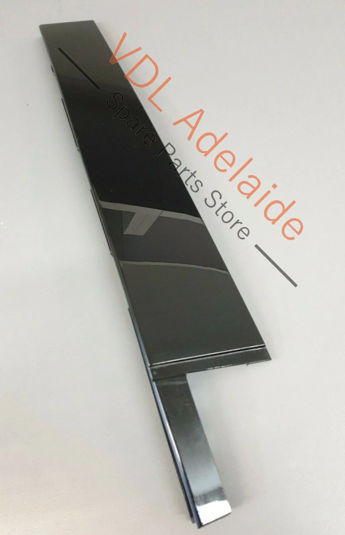 VW Tiguan Mk2 Allspace Rear Right Exterior Door B-Pillar Trim 5NA839902B JES3