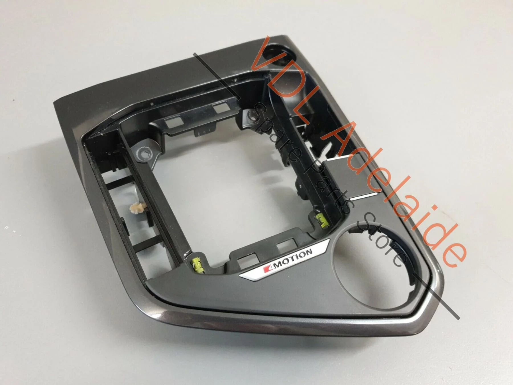 VW Tiguan R Mk2 5NA Black Metallic Gear Shift Trim Surround 5NM864263A JES3