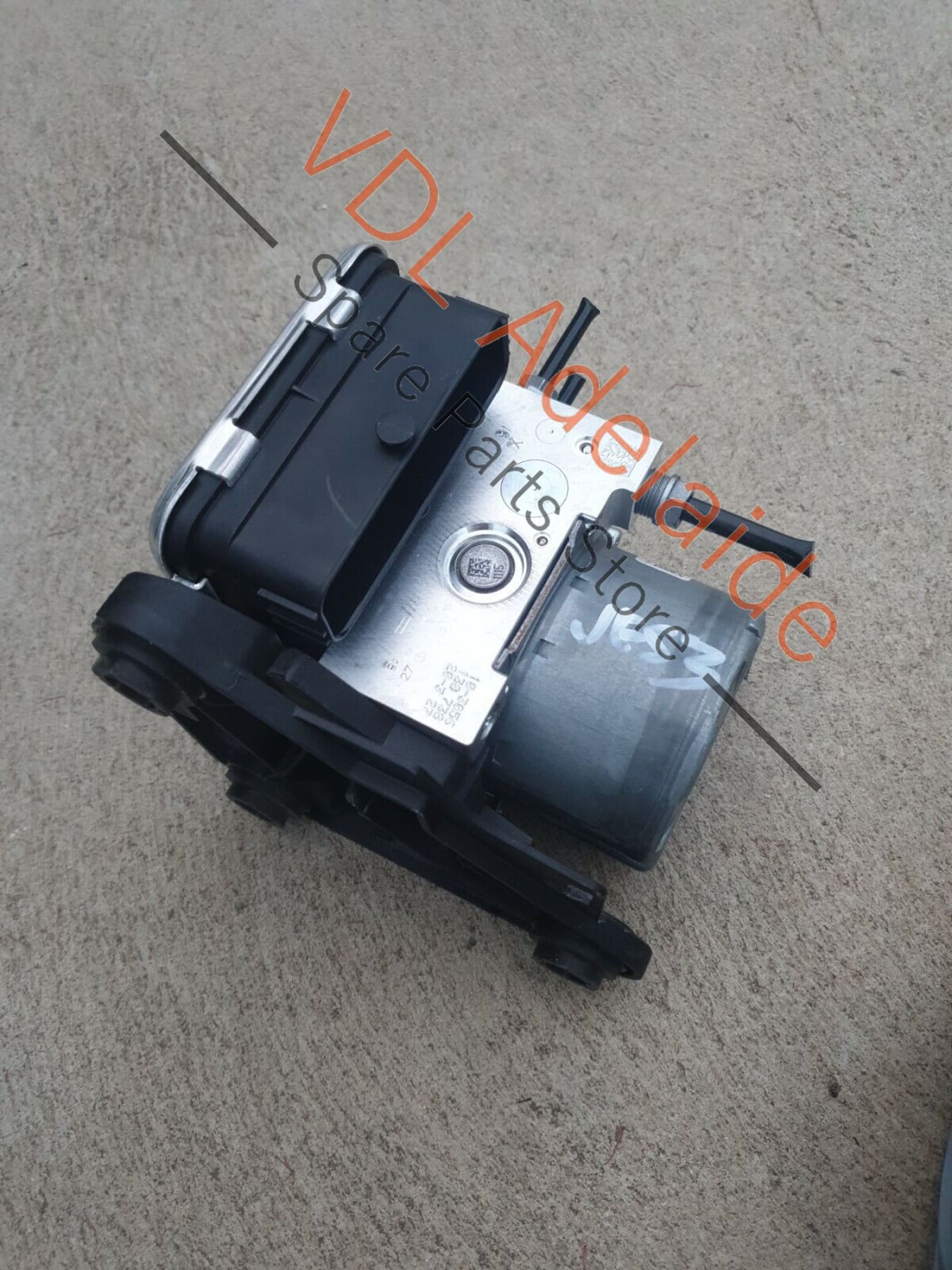 20km VW Tiguan R Mk2 5NA ABS Unit Brake Pump Module 5Q0614517EF JES3 - Image 11