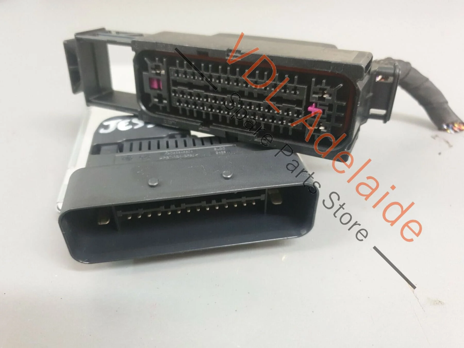 VW Tiguan R Mk2 5NA Control Unit for Electronic Dampening Suspension - Image 4
