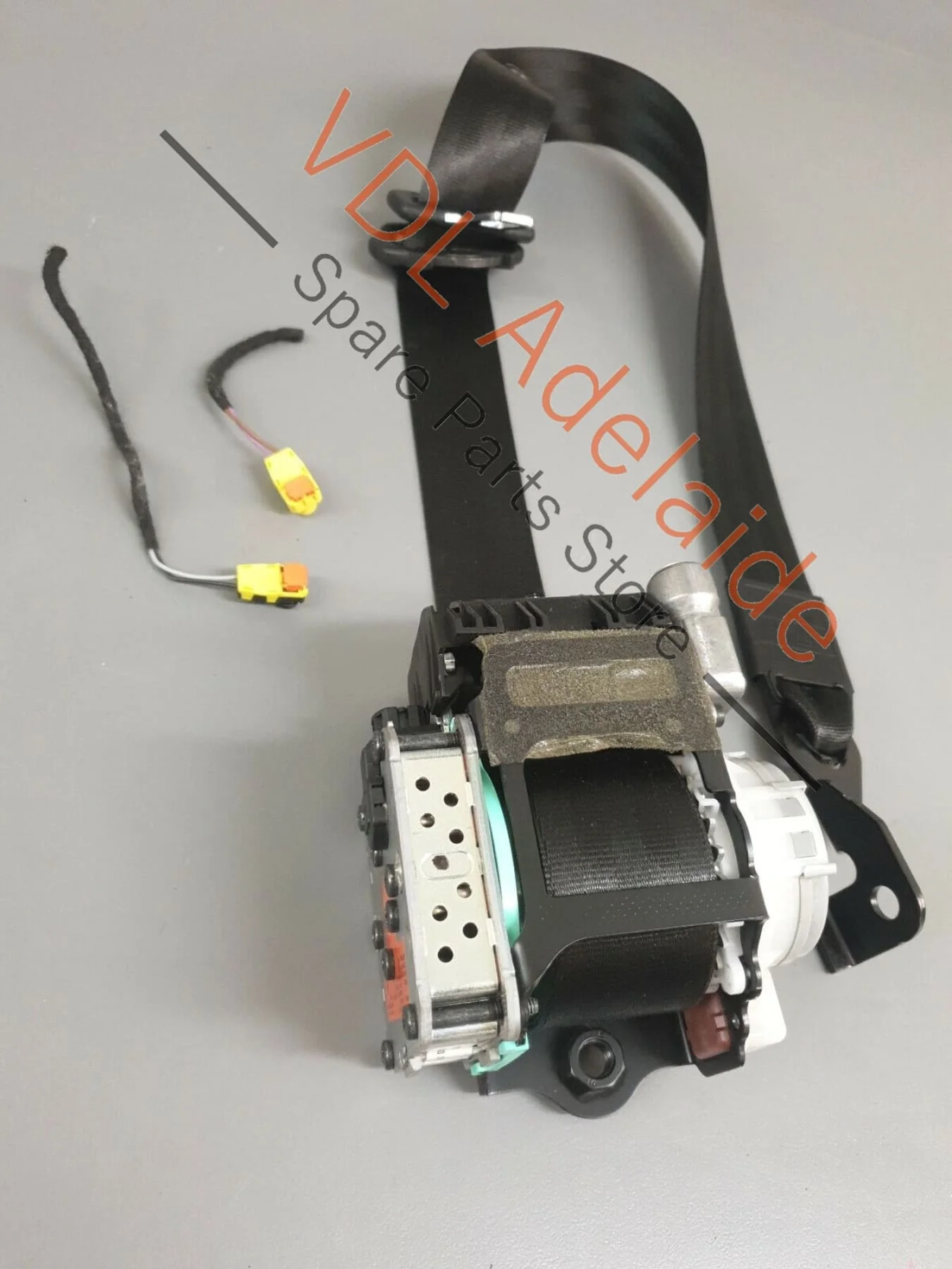 Audi SQ5 Q5 8R Left Front Seatbelt With Belt Tensioner & Limiter 8R1857705L OSC2 - Image 2