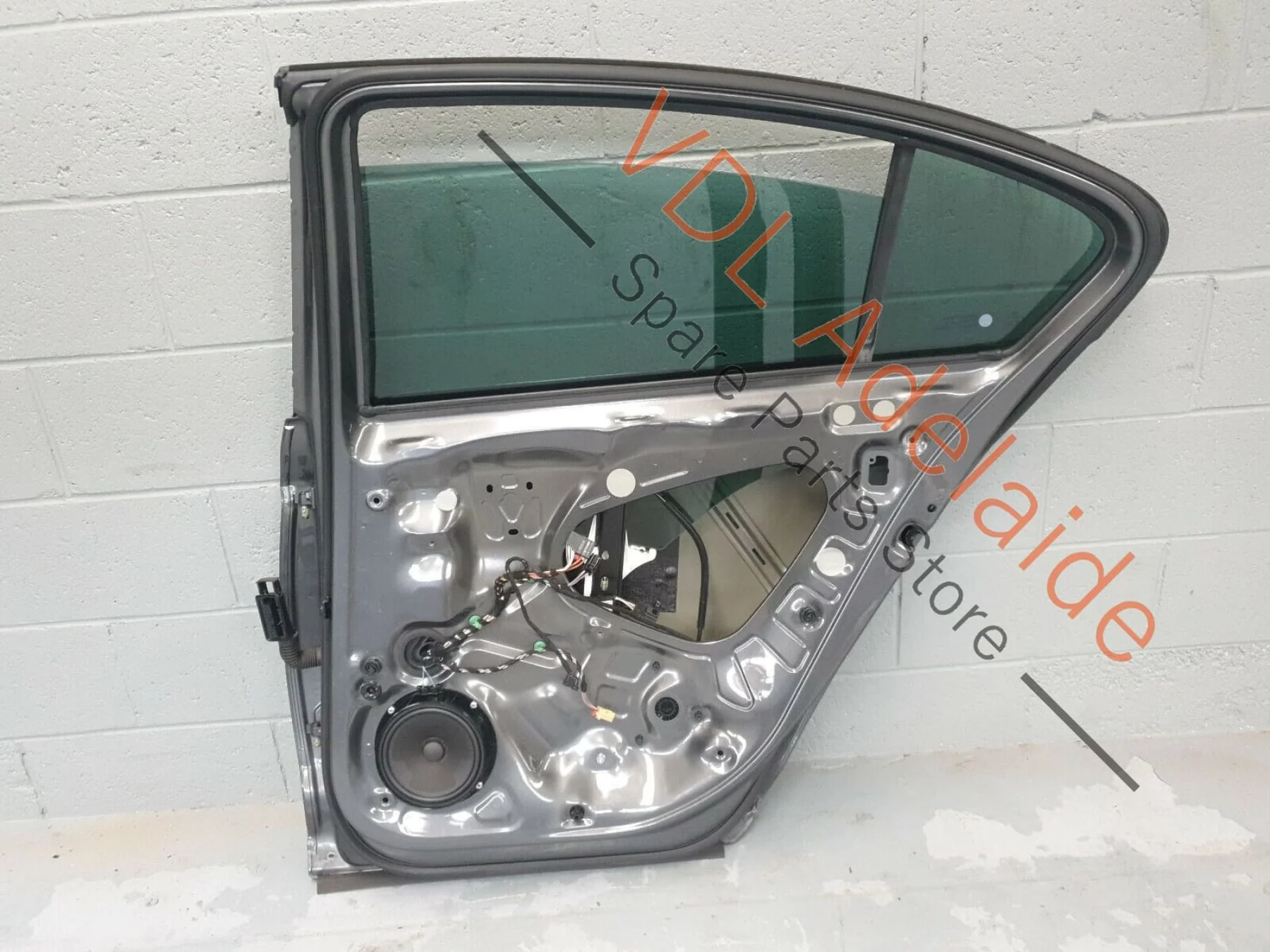 VW Passat R-Line B8 3G Rear Right Door Shell Panel Indium Grey LR7H PAT3 - Image 4