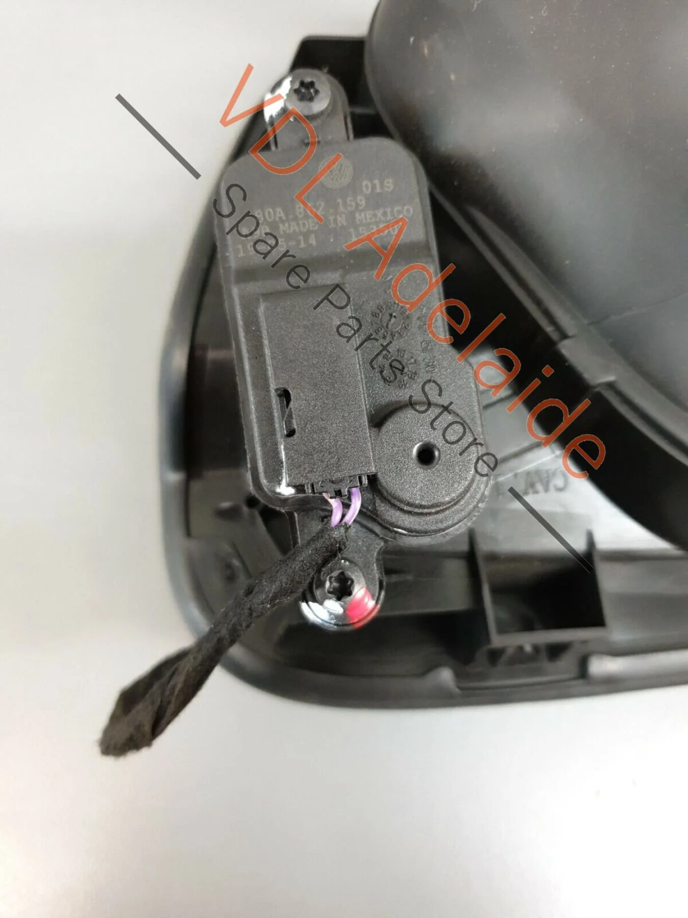 VW Tiguan R Mk2 5NA Allspace Fuel Filler Flap Door 5NN809857B JES3 - Image 7