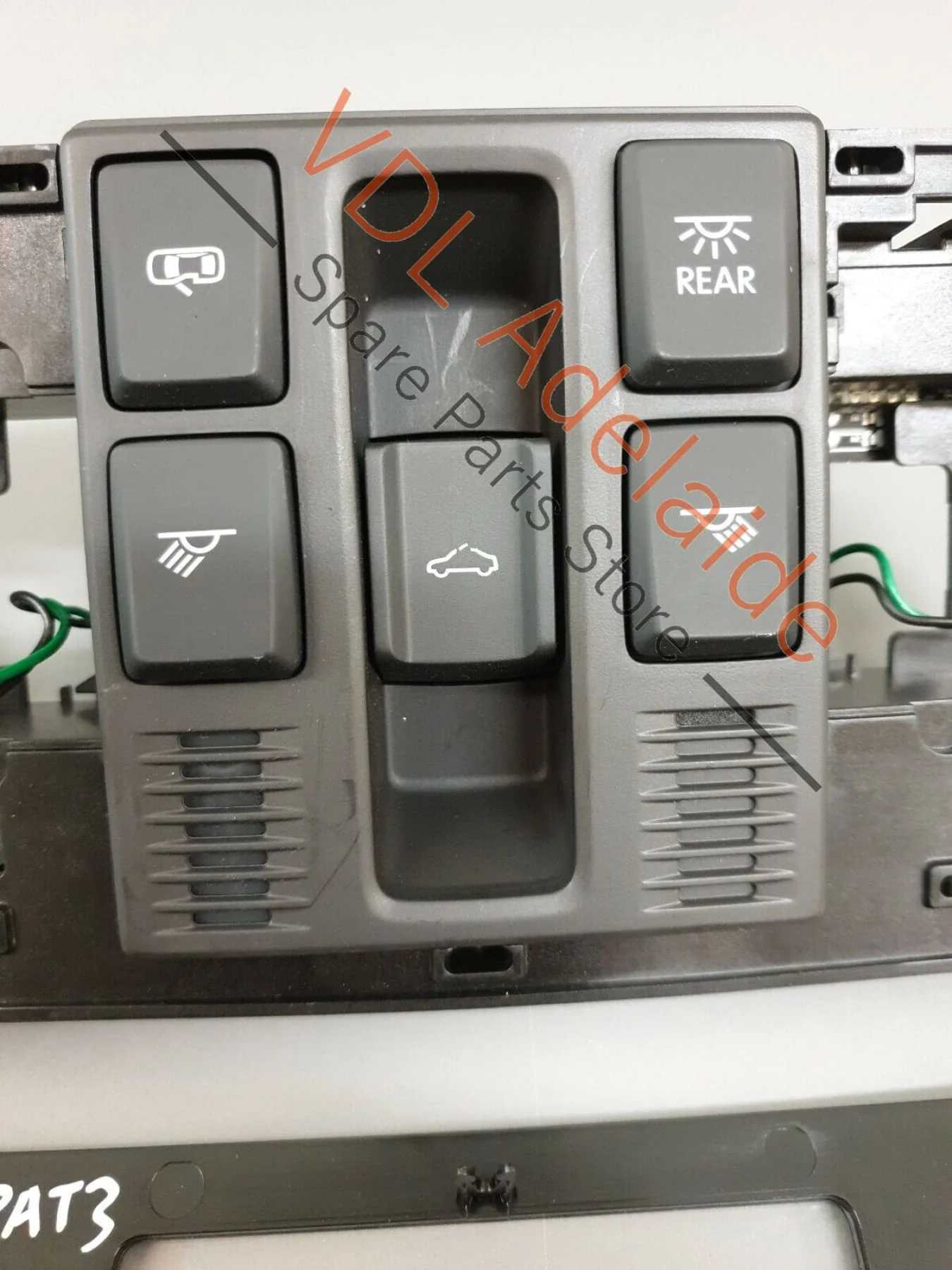 VW Passat B8 3G LED Interior & Reading Light Satin Black/White 5TA947106A PAT3 - Image 4