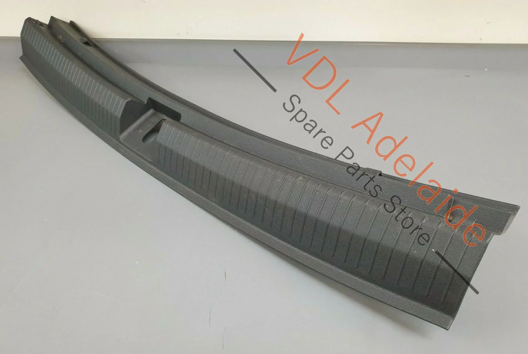 VW Tiguan R Mk2 5NA Allspace Cover For Lock Carrier Bumper Trim 5NN863459 JES3 - Image 2