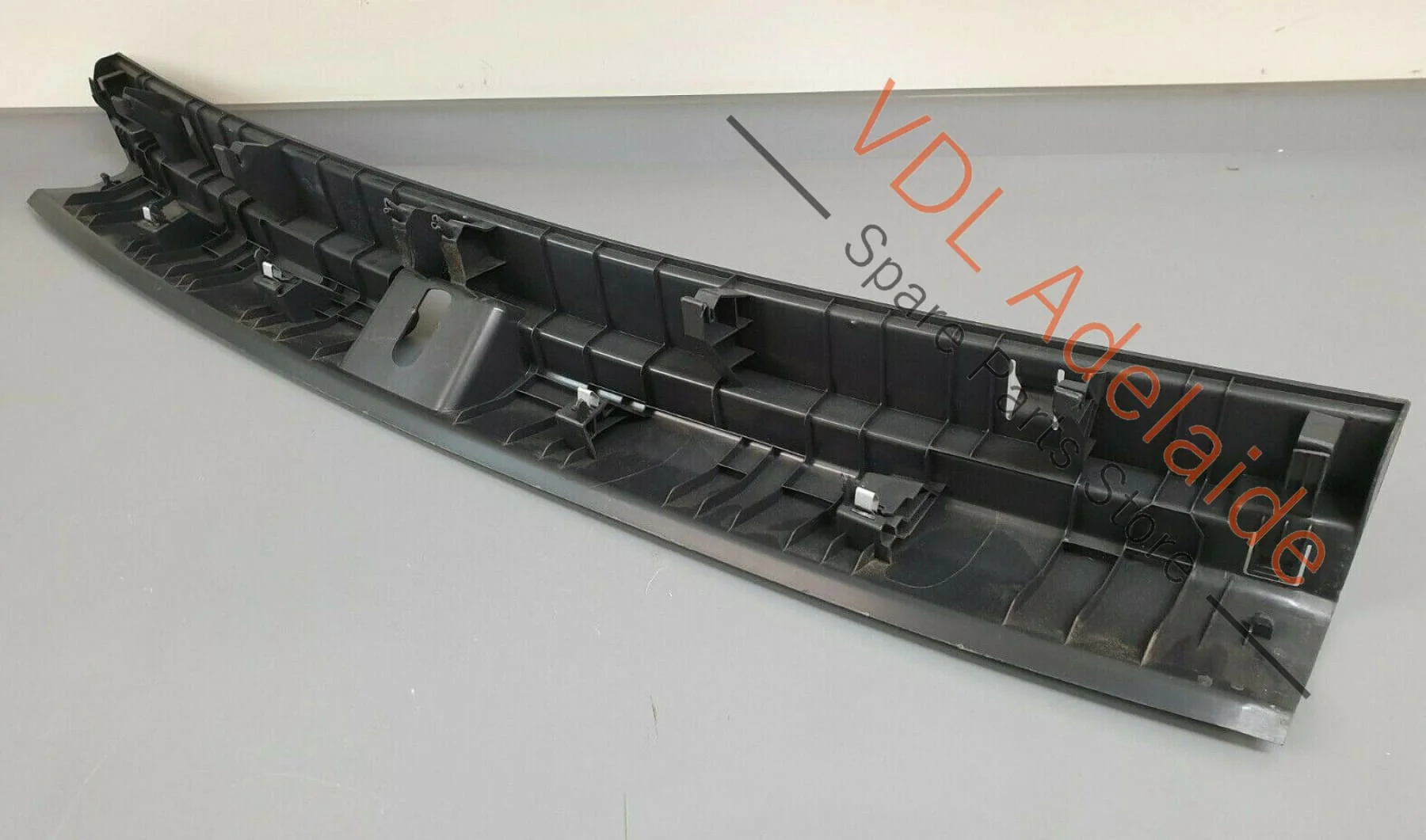 VW Tiguan R Mk2 5NA Allspace Cover For Lock Carrier Bumper Trim 5NN863459 JES3 - Image 7