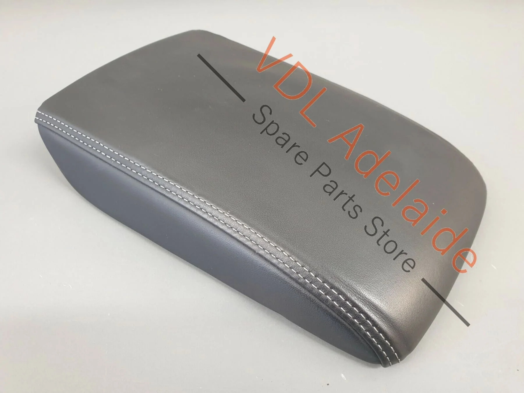 VW Passat R-Line B8 3G Centre Console Armrest Cover Black Crystal Grey PAT3 - Image 2