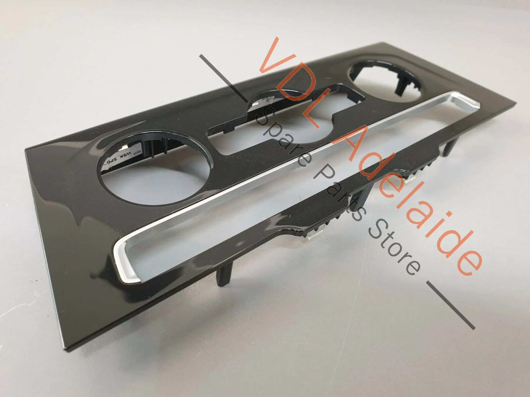 VW Passat R-Line B8 3G RHD Trim for Fresh Air & Heater Controls 3G2863042 PAT3 - Image 4