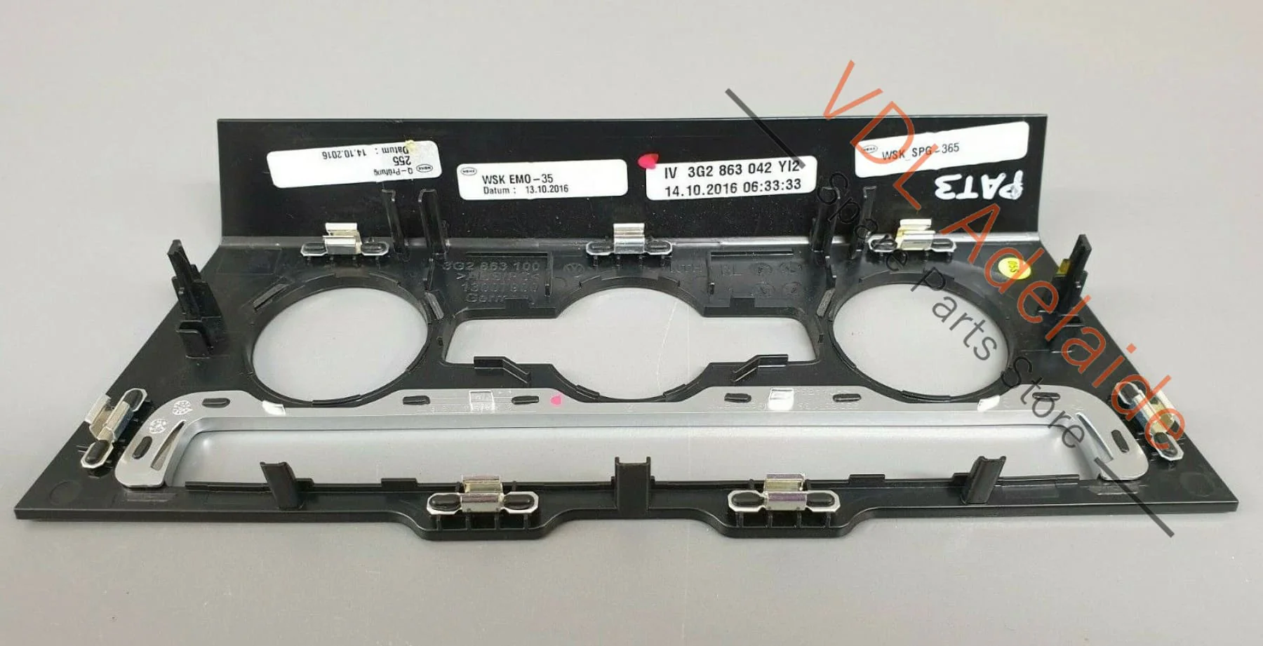 VW Passat R-Line B8 3G RHD Trim for Fresh Air & Heater Controls 3G2863042 PAT3 - Image 5