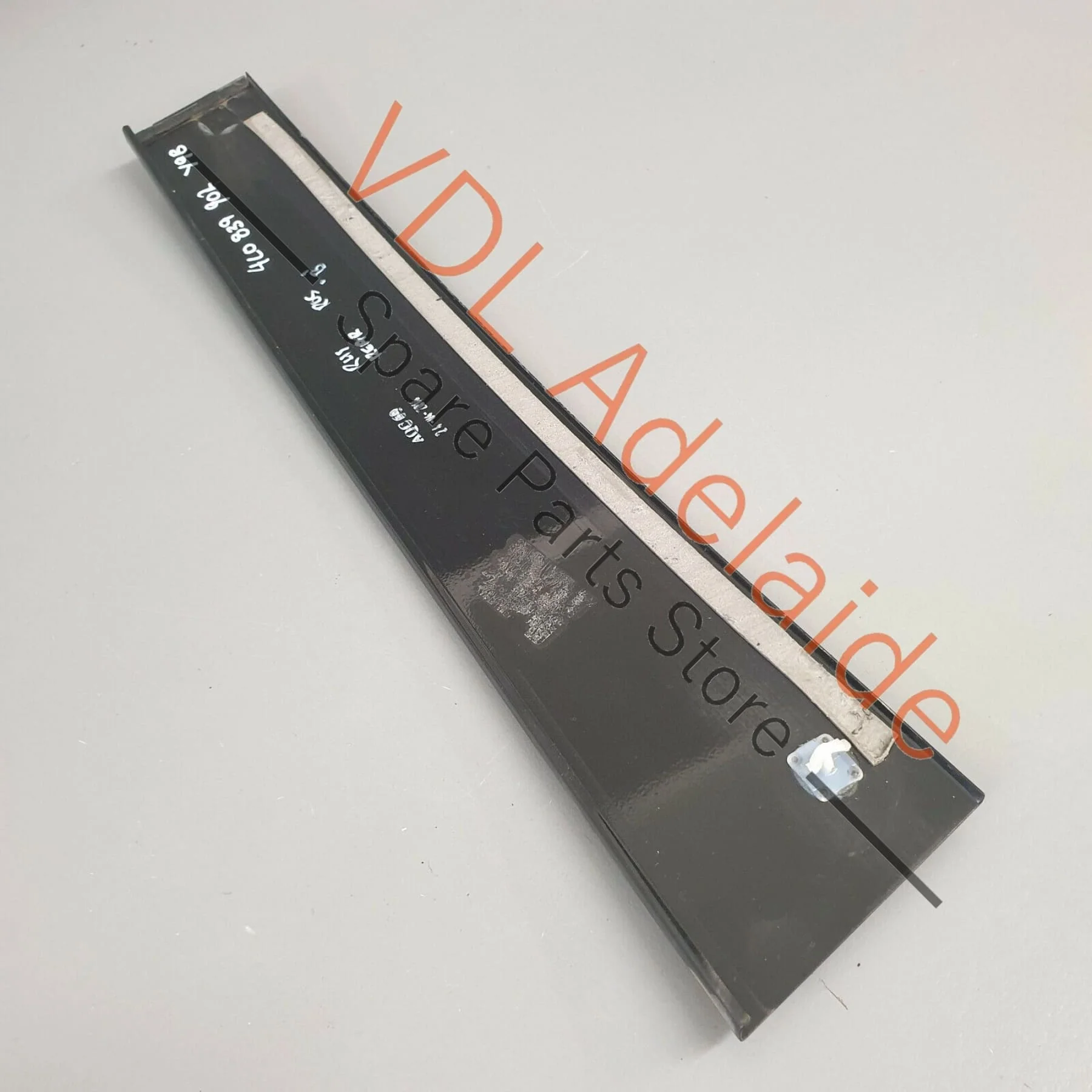Audi Q7 4L Trim for Pillar B Brilliant Black Rear Left 4L0839902 Y9B ROS - Image 3