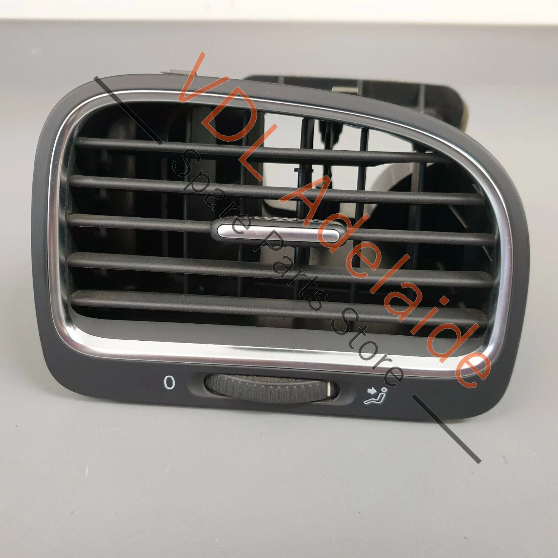 Volkswagen VW Golf GTi Mk6 Dash Right Side Air Vent 5K0819704K NOR5 - Image 5