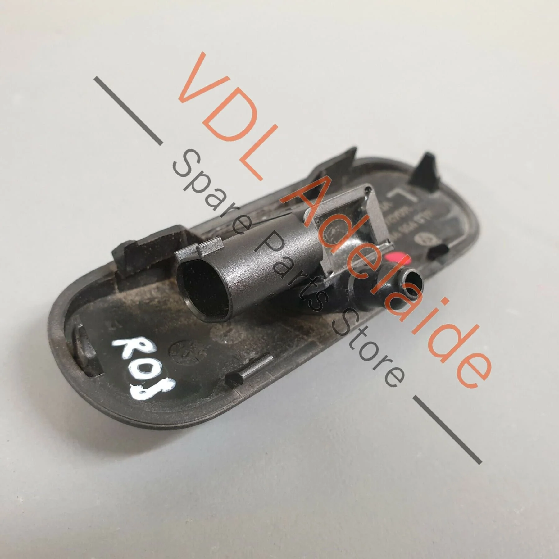 Audi Q7 4L OEM Front Left Heated Windscreen Spray Nozzle 4L0955987C ROS - Image 4
