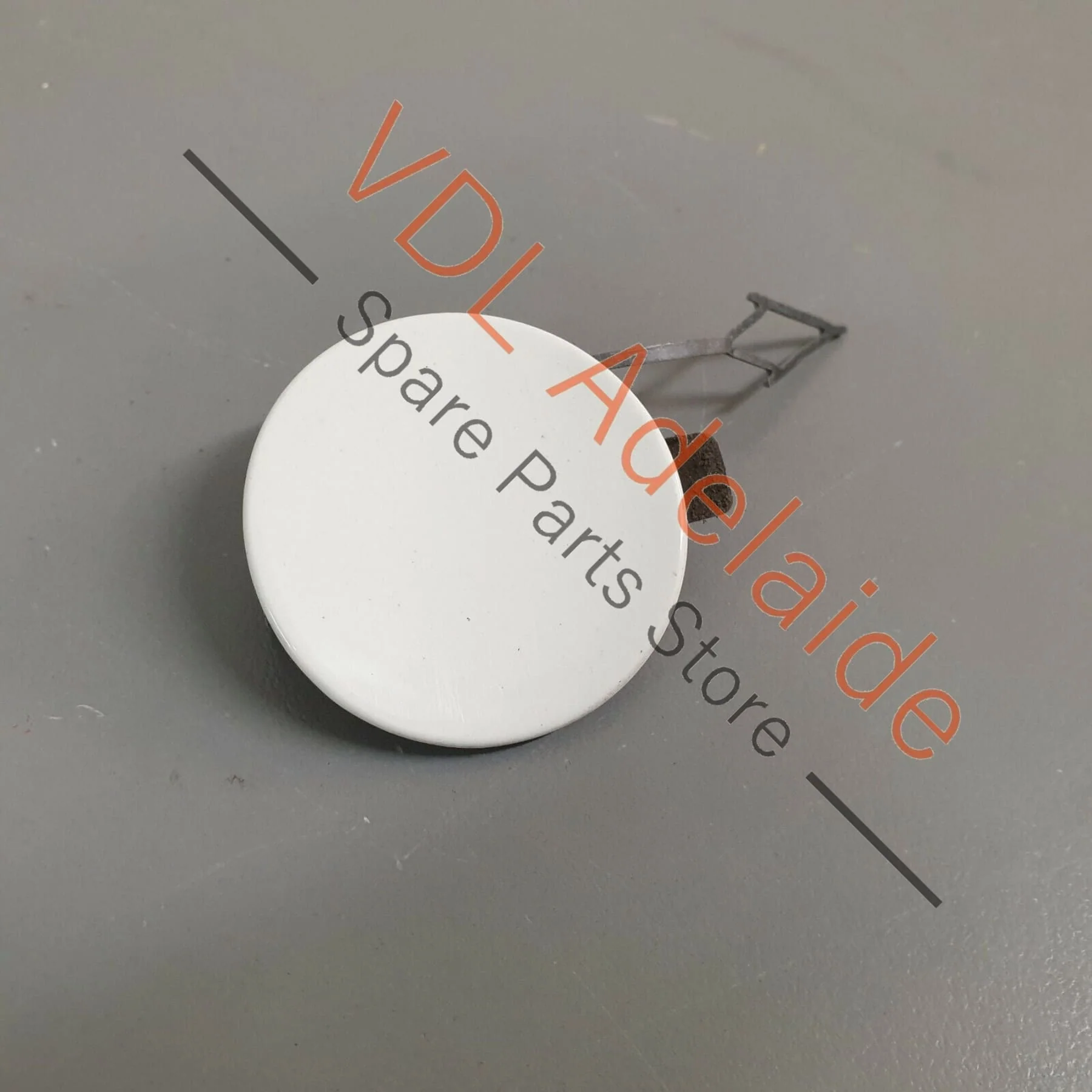 Volkswagen VW OEM Rear Bumper Tow Hook Cover Pure White 0Q0Q LC9A 5G6807441 ARN4