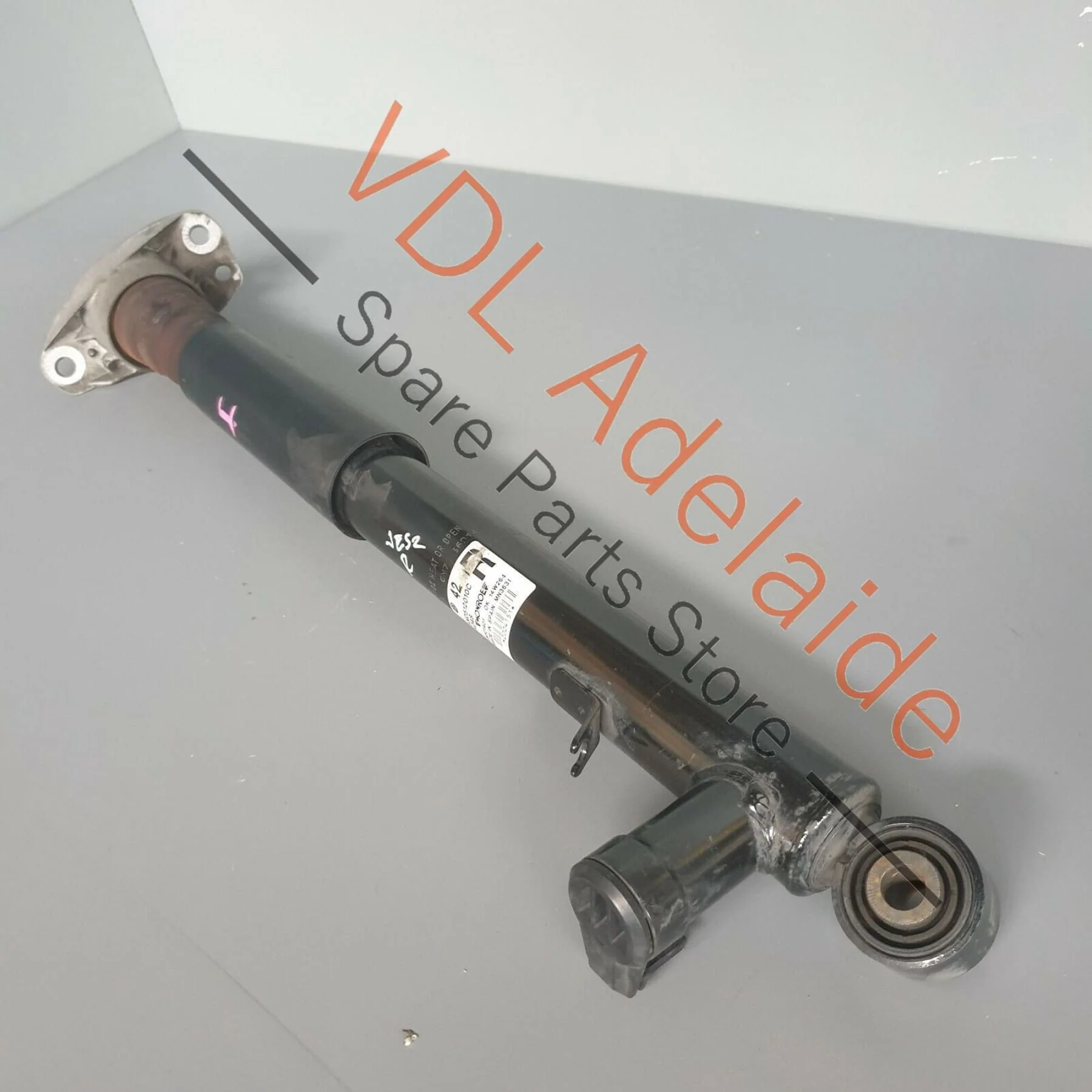 VW Tiguan R 5N MK1 Right Rear DCC Electronic Shock Absorber 5N0513046B JES2