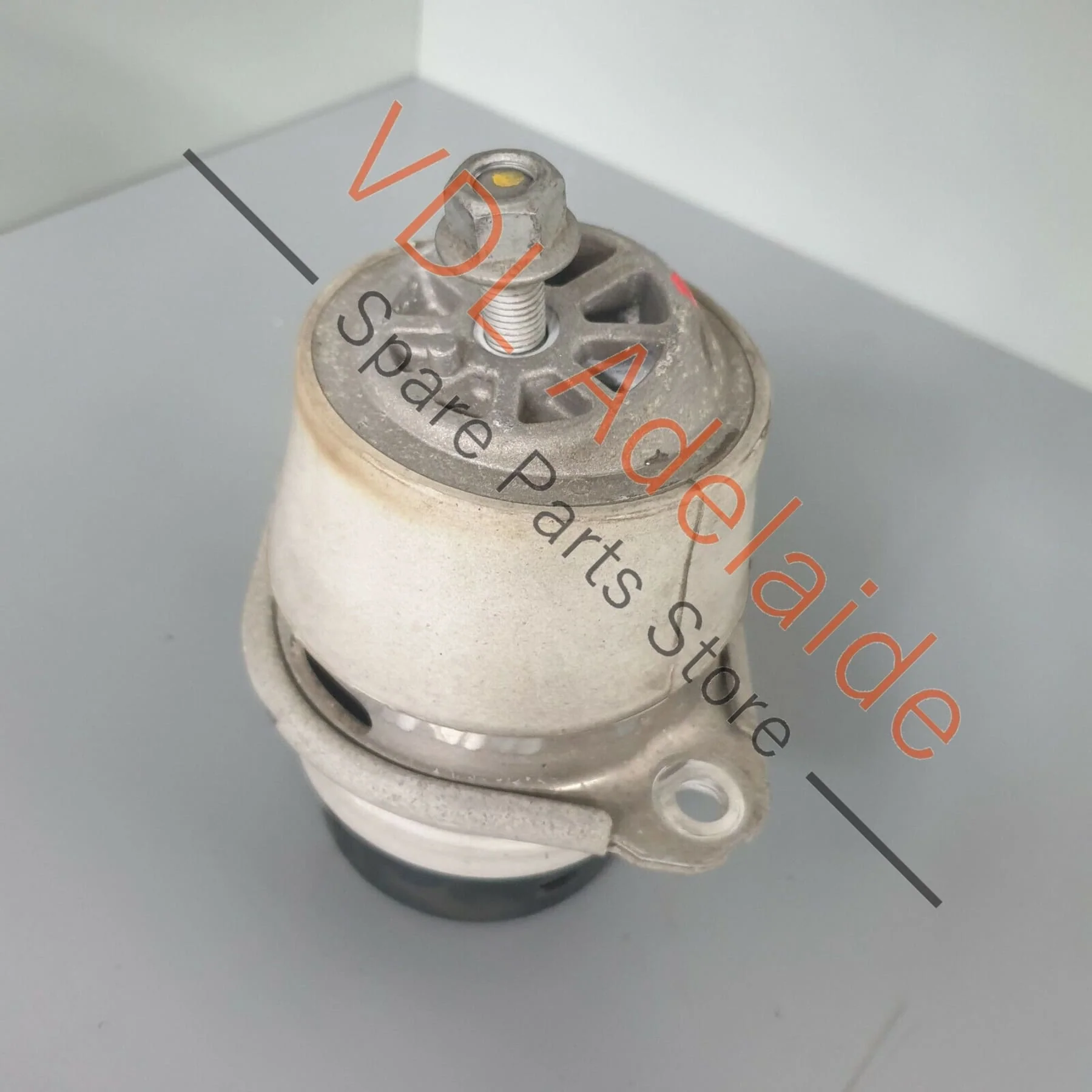 Porsche Cayenne VW Touareg Audi Q7 4L Engine Mount 7L8199131F Left or Right ROS - Image 3