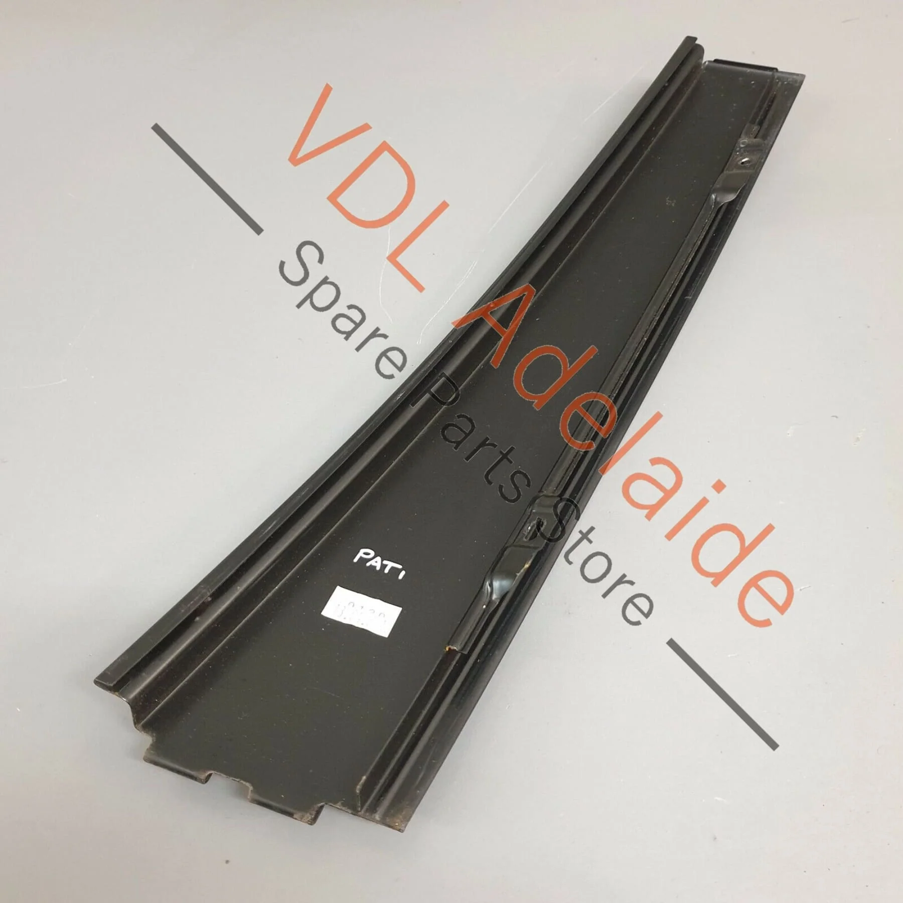 VW Passat R36 B6 3C Rear Right B-Pillar Exterior Trim Rally Black 3C0839902 PAT1 - Image 5