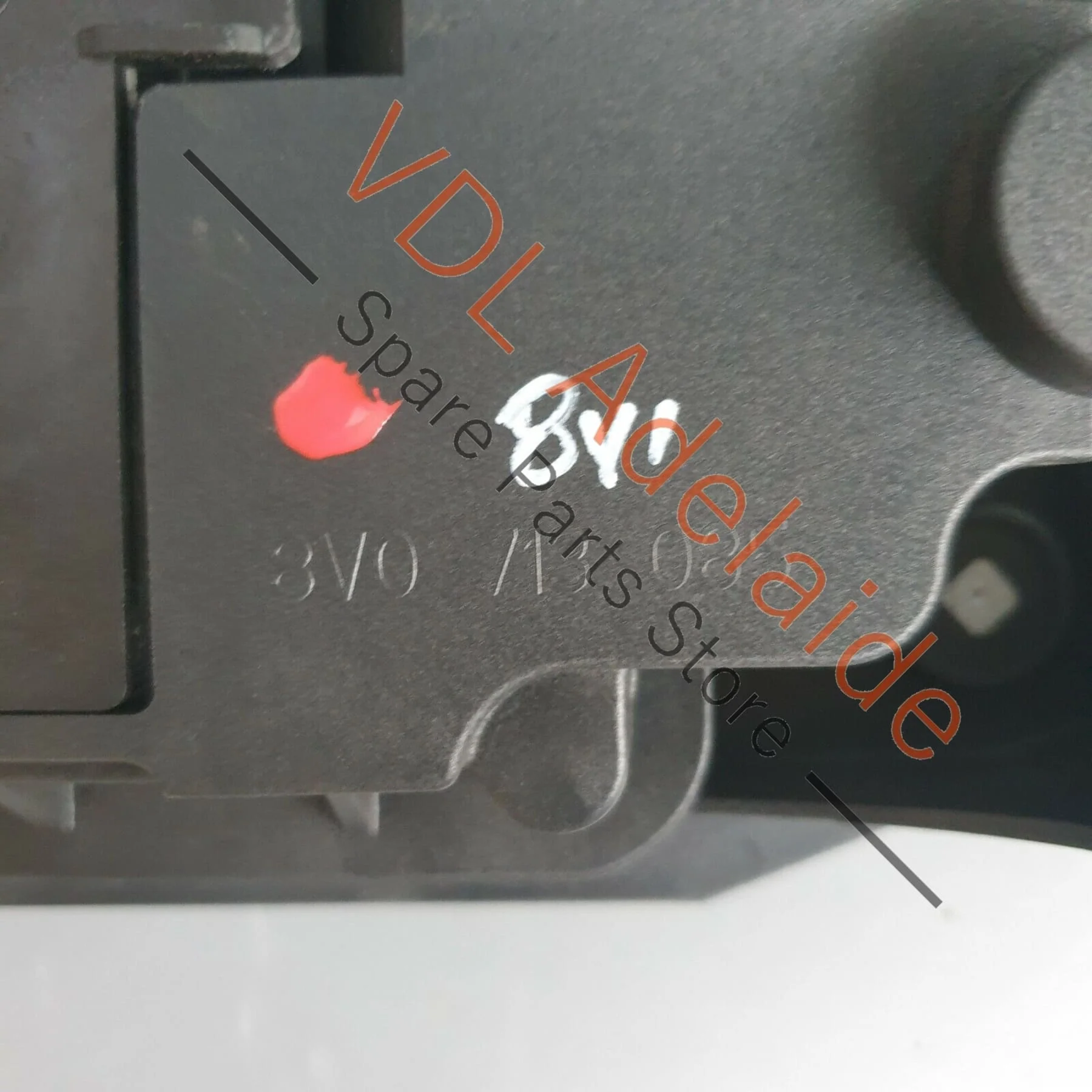 Audi RS3 8V Gear Shifter Selector Housing Bracket 8V0713085 - Image 3