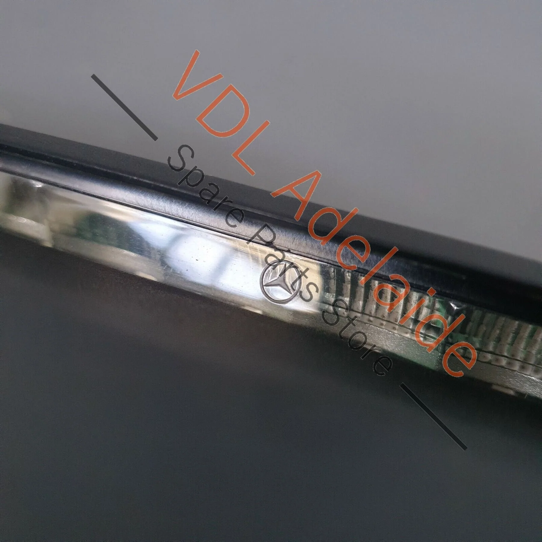 Mercedes C117 CLA45 AMG Rear Third 3rd Additional Brake Light & Housing A0999067200 - Image 4