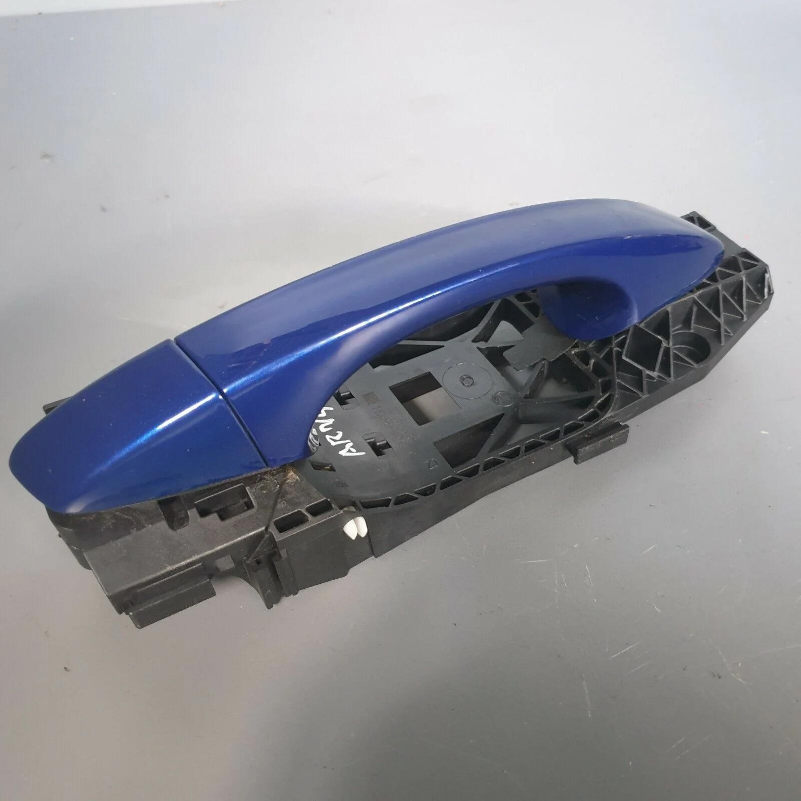 Volkswagen VW Golf R Mk7 Exterior Door Handle Assembly Rear Right RHS Lapiz Blue - Image 3