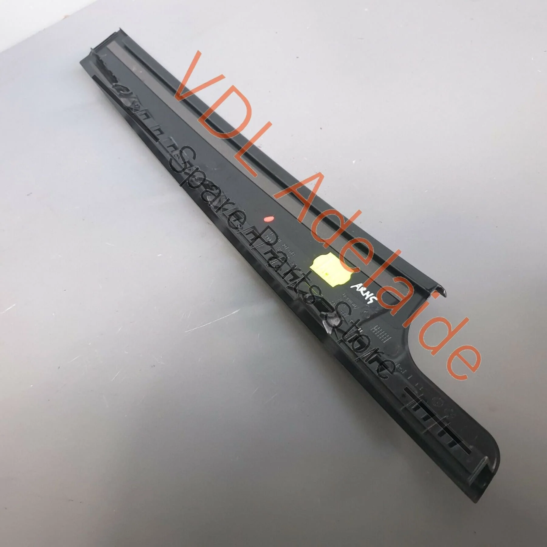VW Golf R Mk7 Exterior Door Window Moulding Frame Trim Gloss Black Front Right - Image 3