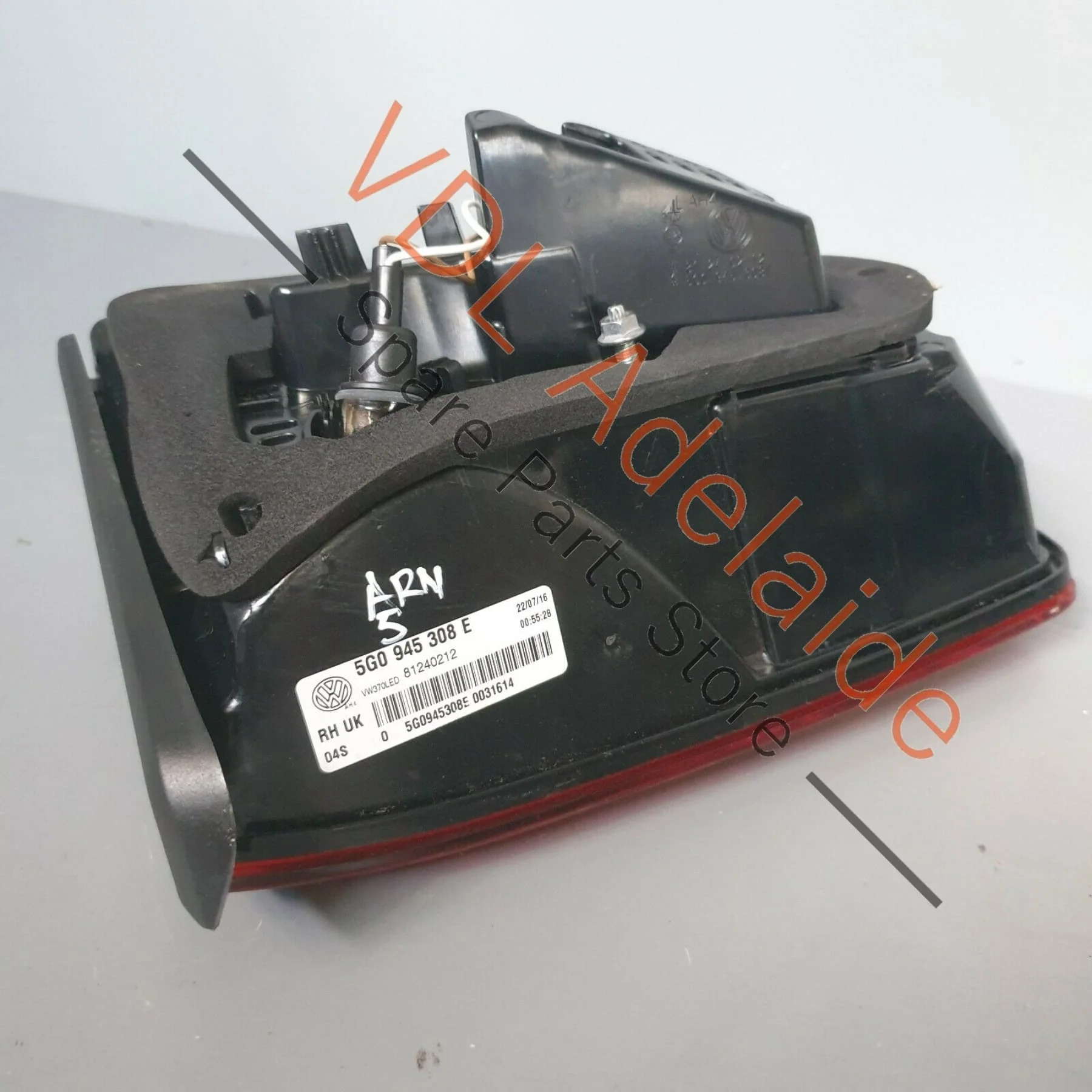 Genuine Volkswagen VW Golf R Mk7 Right Side Inner LED Tail Light Dark Tint - Image 6