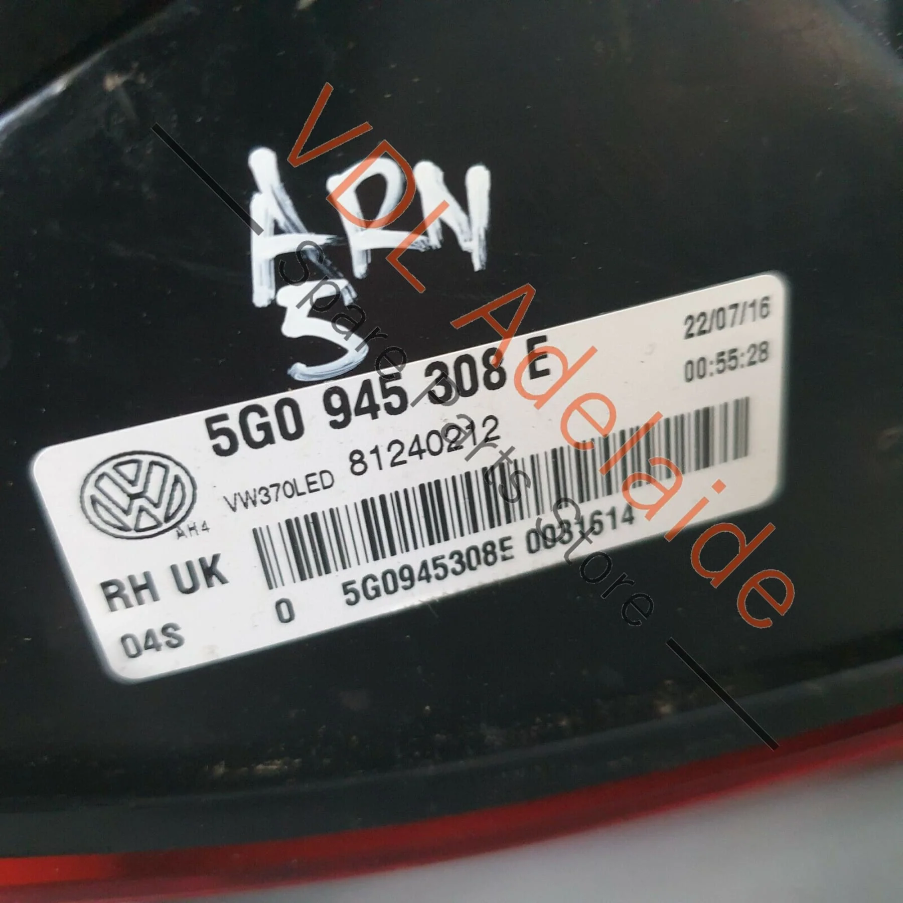 Genuine Volkswagen VW Golf R Mk7 Right Side Inner LED Tail Light Dark Tint - Image 8
