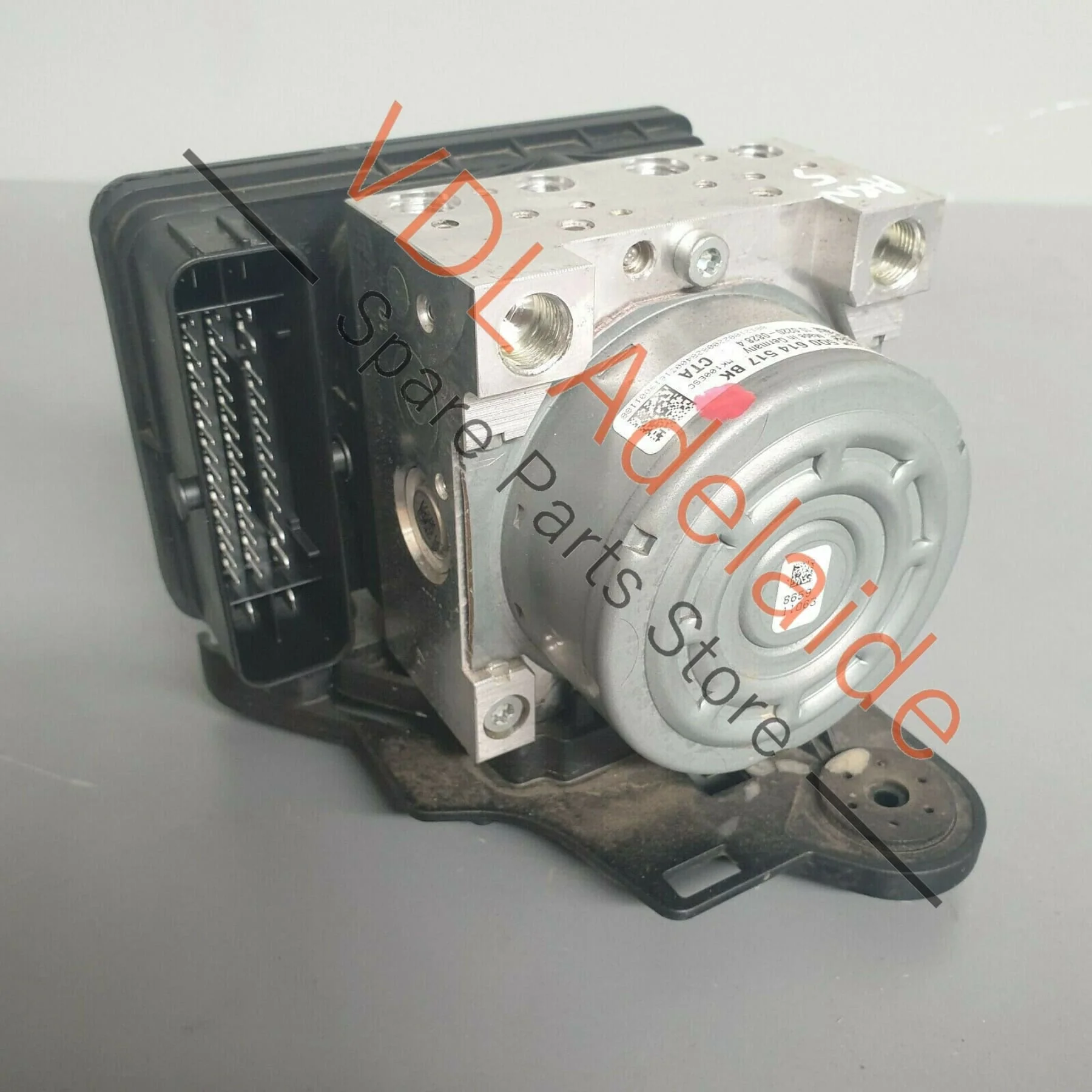 Volkswagen VW Golf R Mk7 ABS Brake Module Pump Controller 5Q0614517BK - Image 3